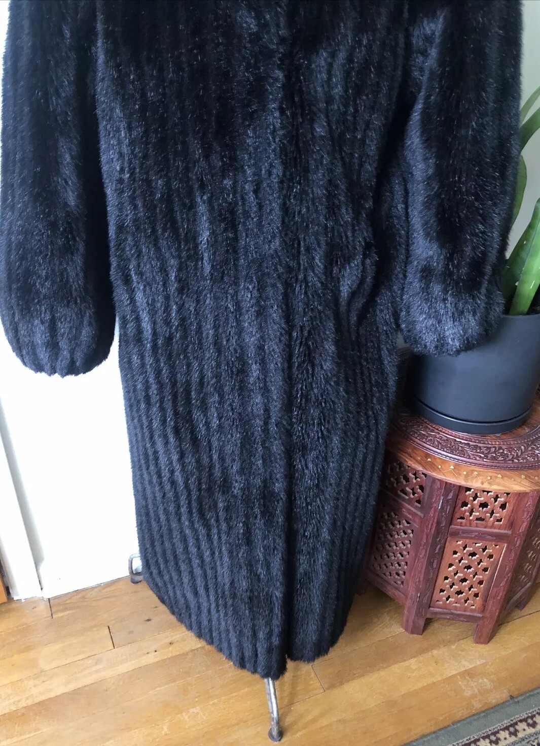 80’s Glamour Black Ribbed Faux Fur Coat, Canada