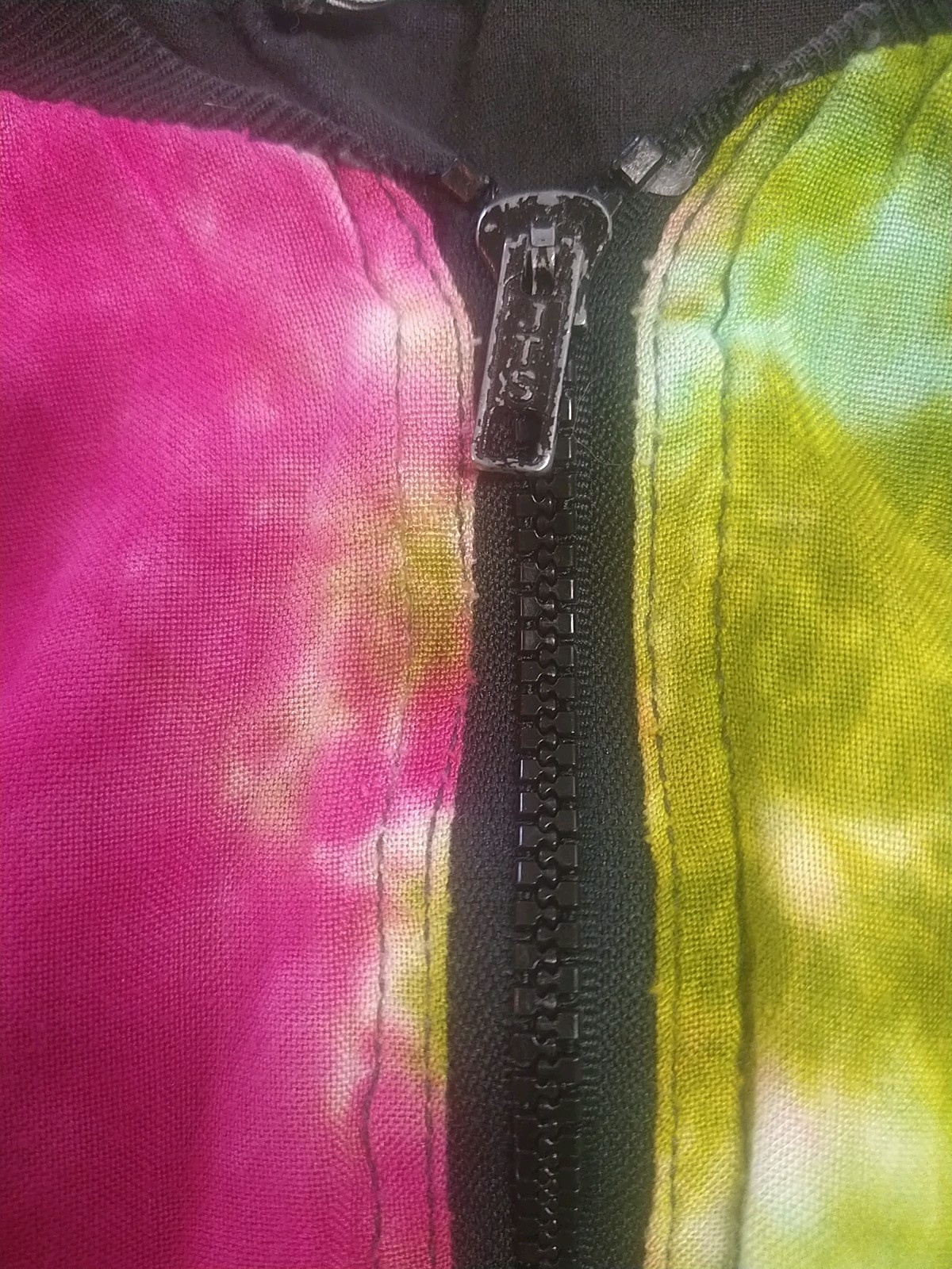 Vintage Tie-dye Cropped Jacket ~*SPEED LIMIT* SZ M *80’S/90’S* Holes in back*