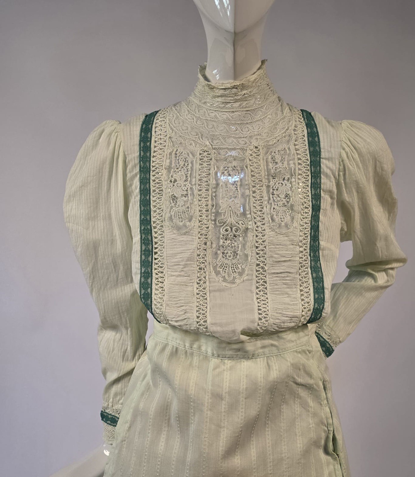 EDWARDIAN STRIPED COTTON 2 PC DRESS W LACE FRONT + HIGH COLLAR