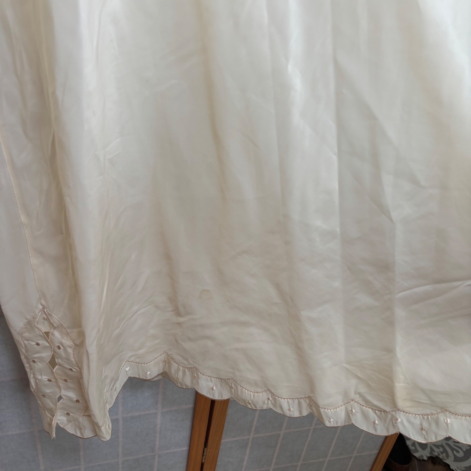 Vintage Barbizon Candie Tafredda Full Slip Ivory Scalloped Embroidered Size 40
