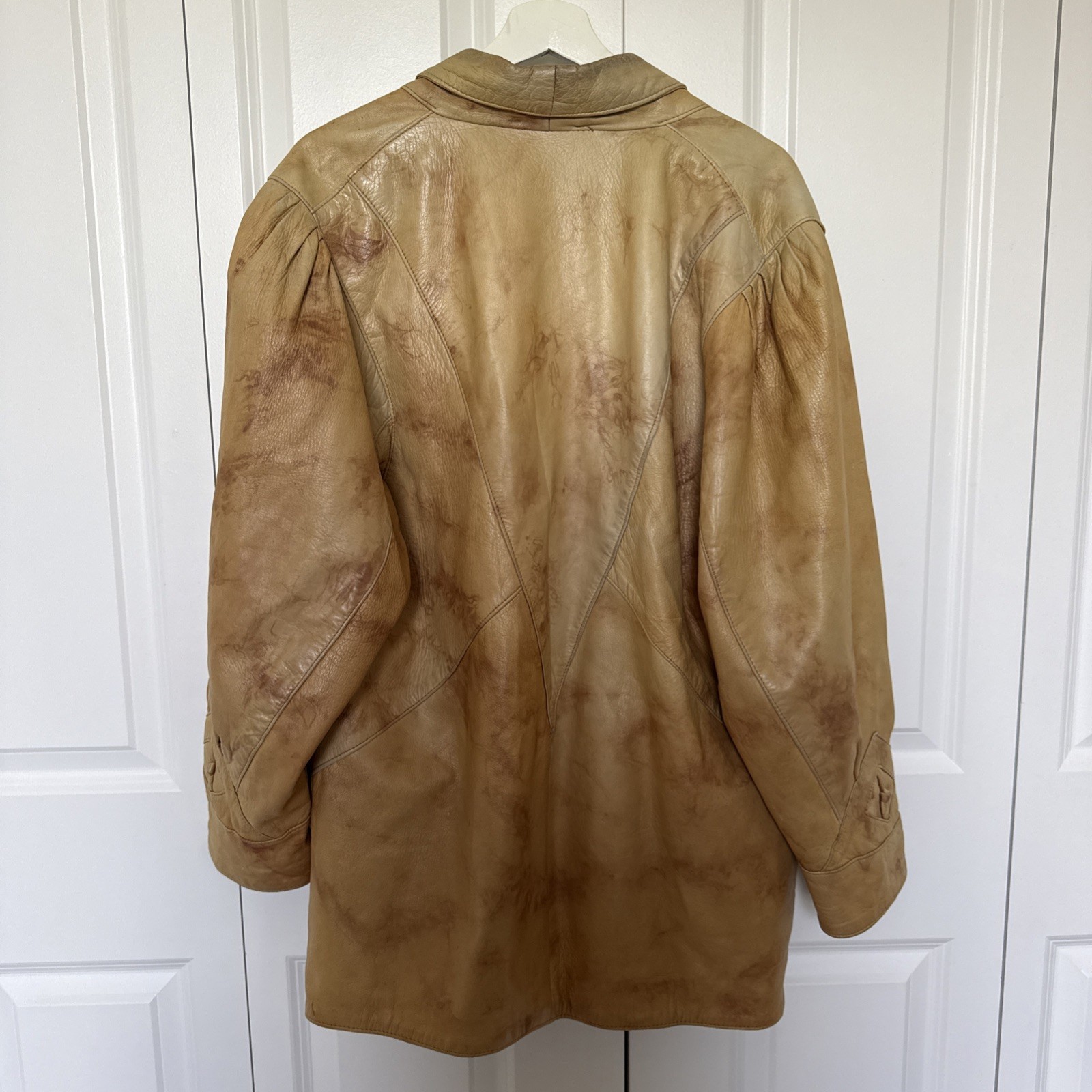Vintage 70s/80s Tan Leather Jacket Sz S Oversized Ruched Shoulders Knot Details