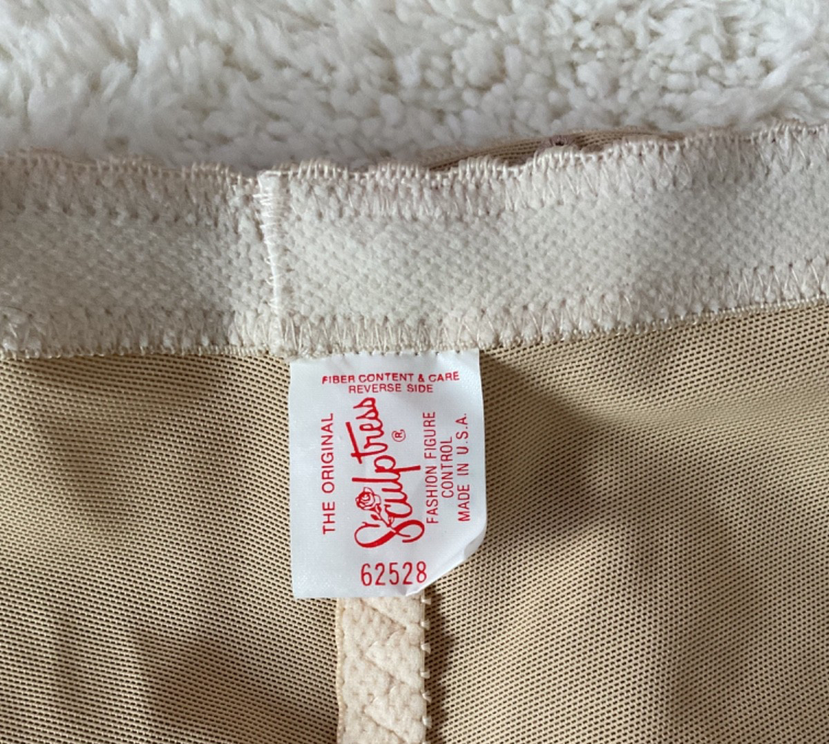 NEW VINTAGE SCULPTRESS EXTRA FIRM CONTROL PANTY 625 SIZE 28 BEIGE FAJA