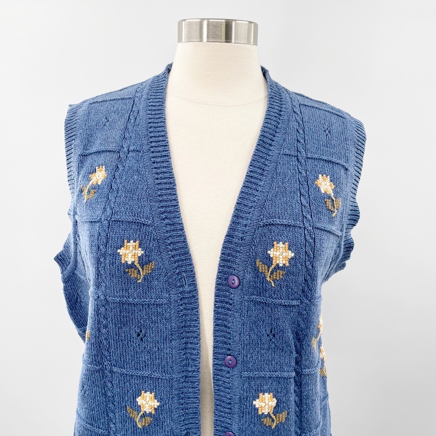 Vintage Tulchan Dusty Blue Floral Embroidered Sweater Vest Size Large L