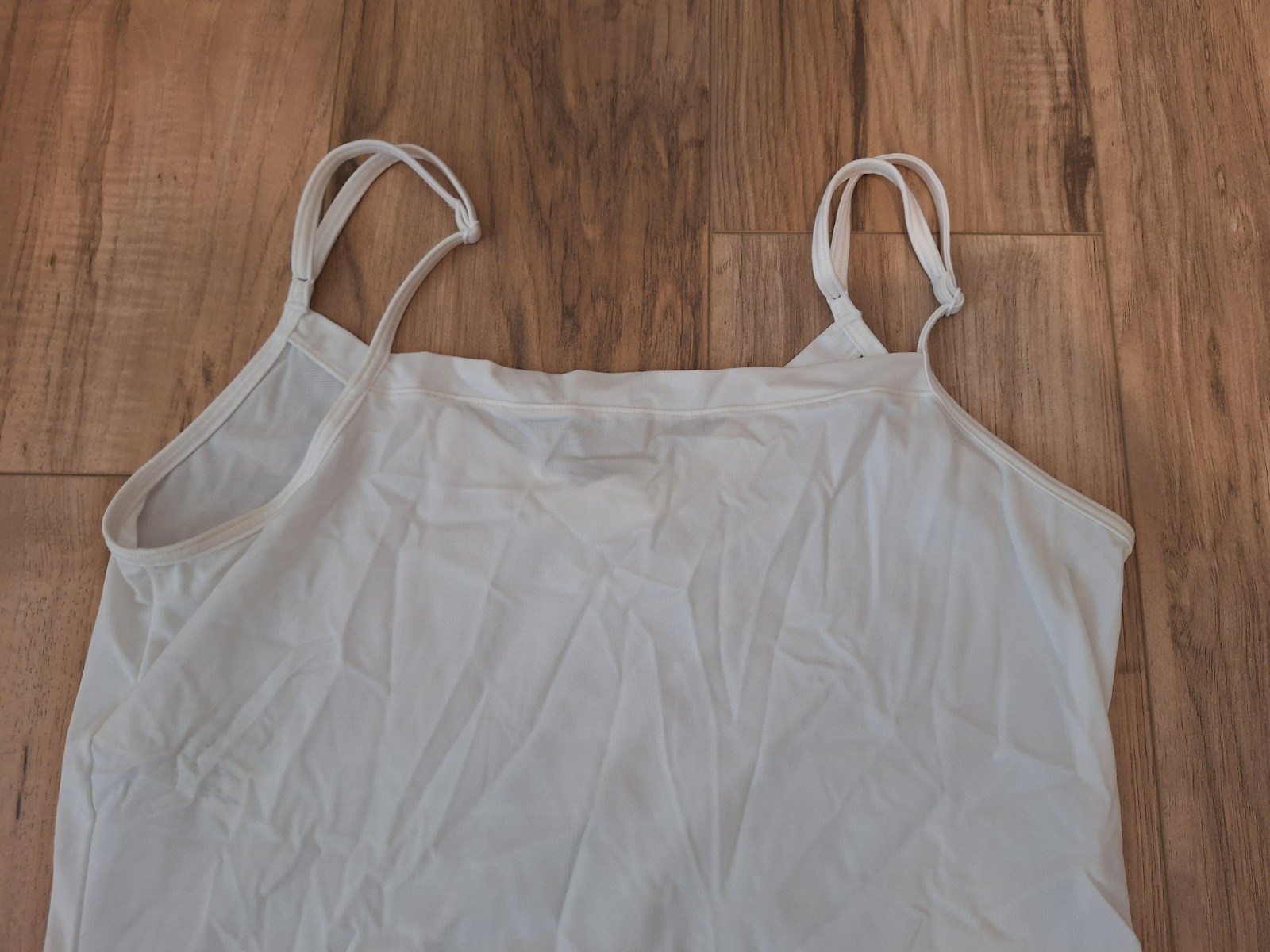 Vintage Womens Vanity Fair Full Slip White Butter Soft Nylon Midi S 32″ Knee