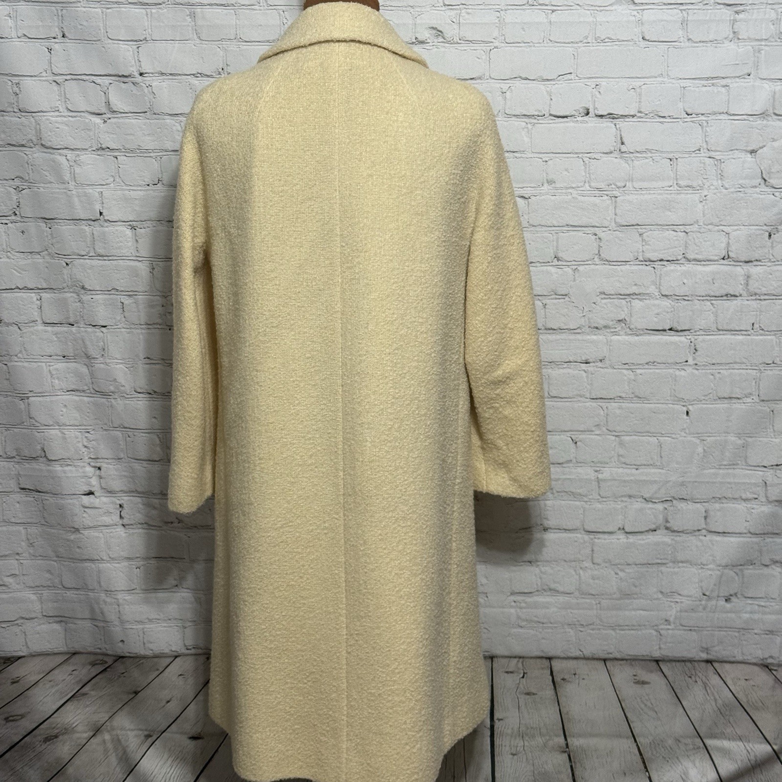 Vintage Shagmoor Cream Wool Button Front Bouclé Coat Size Large FLAWS