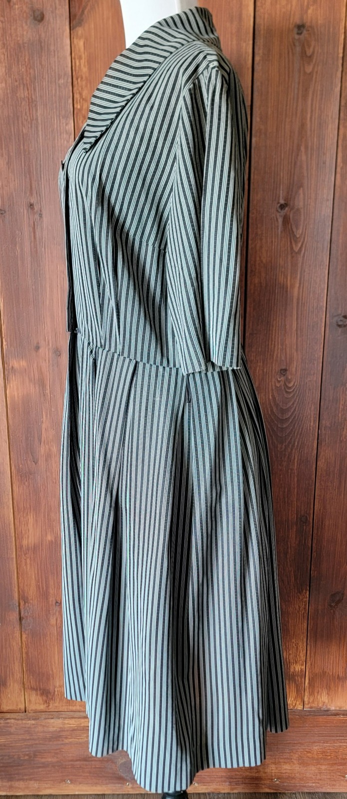Vintage Miss Marilyn of Dallas 50s Black & White Striped Dress Collared Buttons