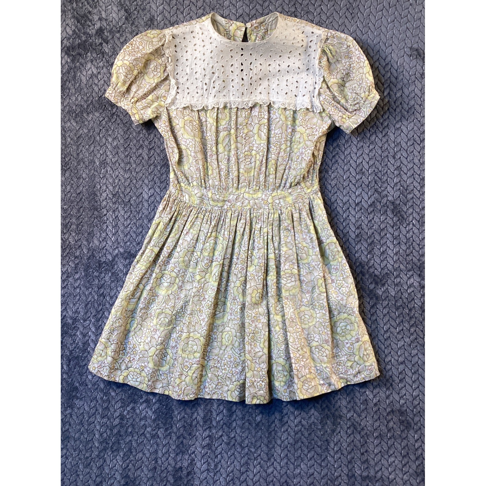 Vintage Floral Prairie Dress Eyelet Lace Bib Puff Sleeve Yellow Green Girls