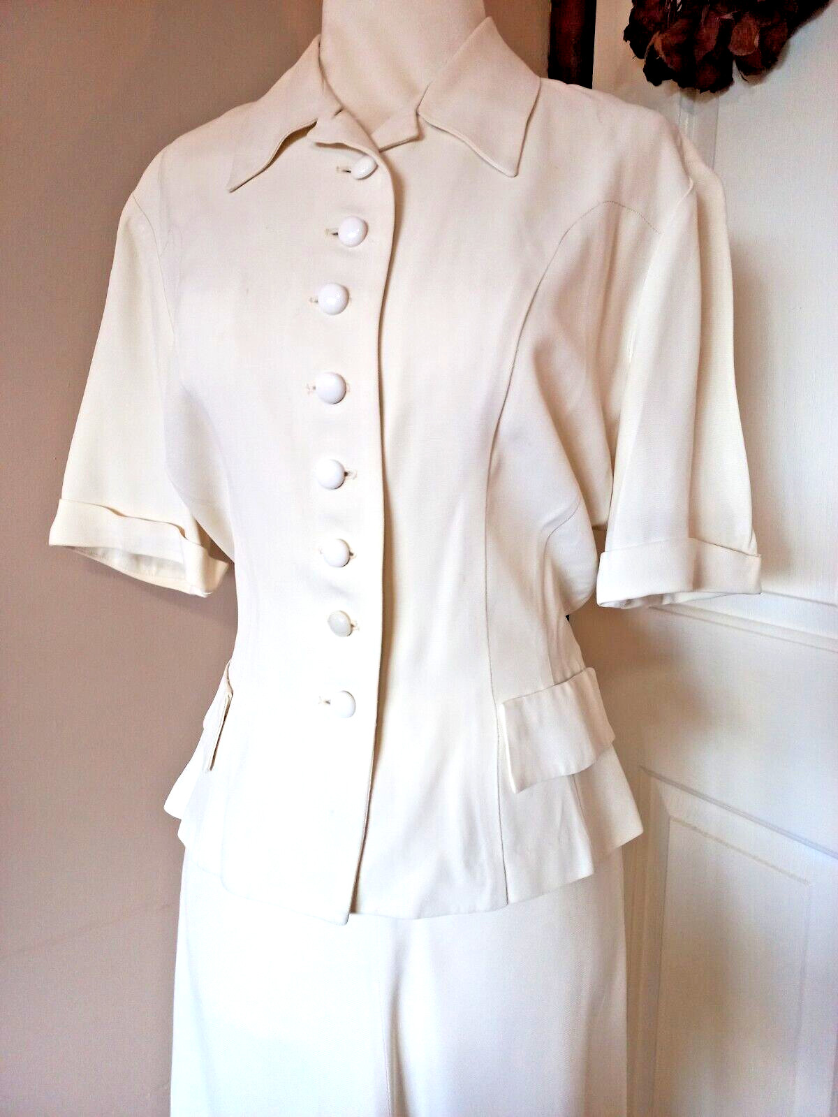 Vintage 1940s Ivory Rayon Old Hollywood Glamour Tailored Summer Skirt Suit S/M