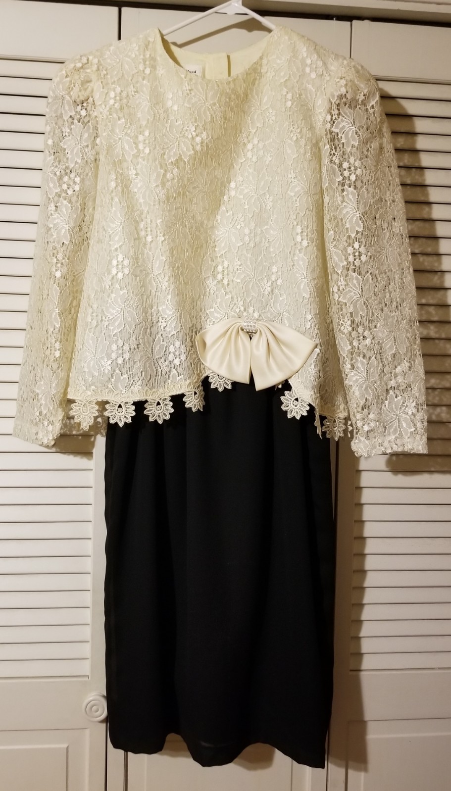 Vintage In The Mood Size 12 Cocktail Party Dress Ivory Lace Bodice Black Skirt