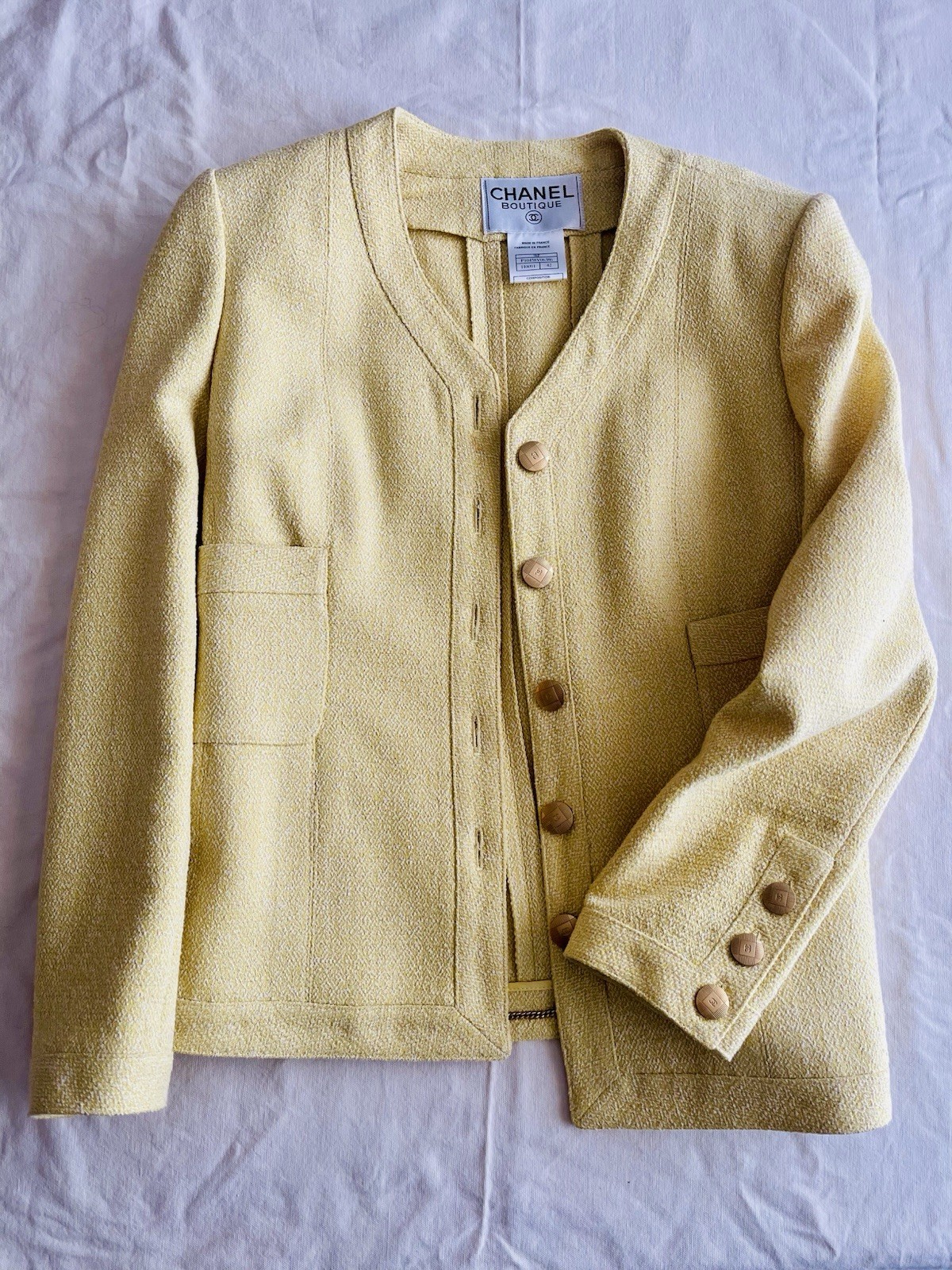 CHANEL Boutique Tweed Jacket Gold Buttons Gold Chain FR42 Authentic