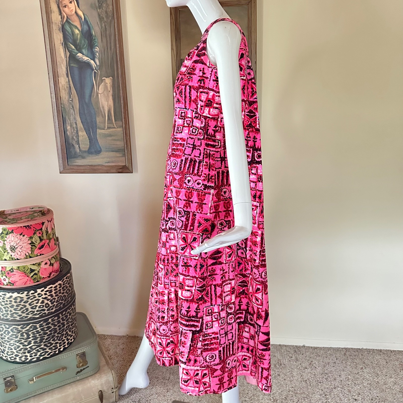 VTG 1960s Pink Hawaiian Tapa Print Watteau Dress Polynesian Tiki Barkcloth S