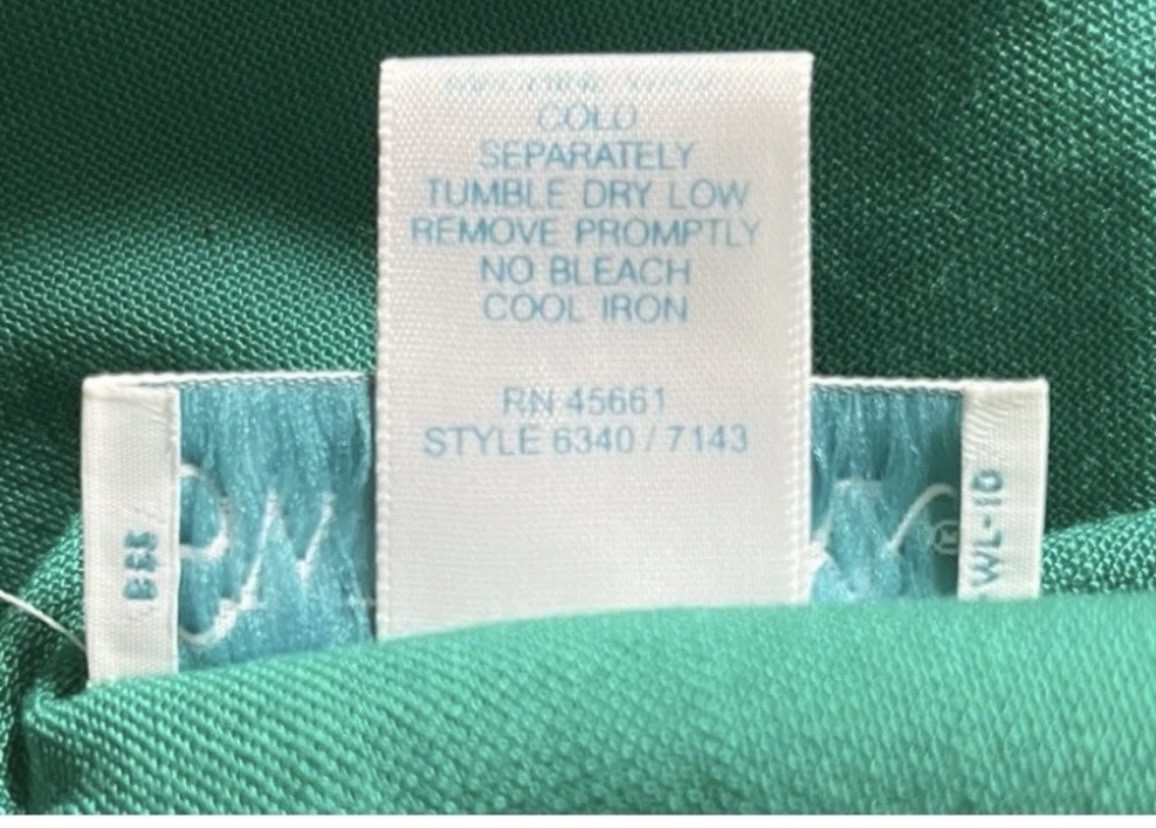 Vintage 80’s Sweetbriar Short Sleeve Green Dress Size 14 Round Neck Poly Blend
