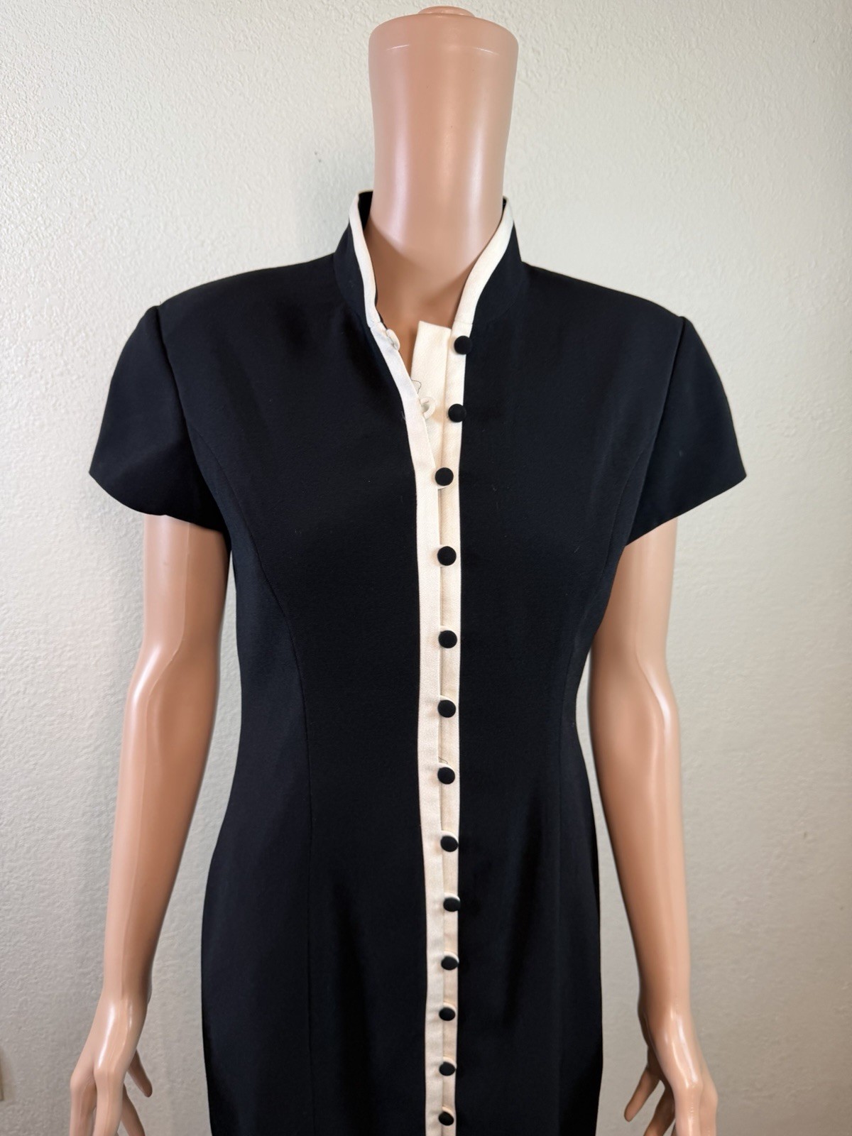 Vintage Women’s Evan Picone Button Down Sheath Dress Size 4