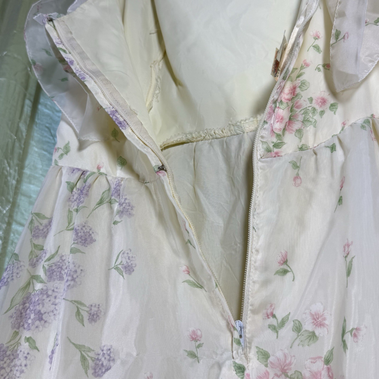 International Ladies Garment Workers Union whimsical Prairie 70s Ruffled Dress
