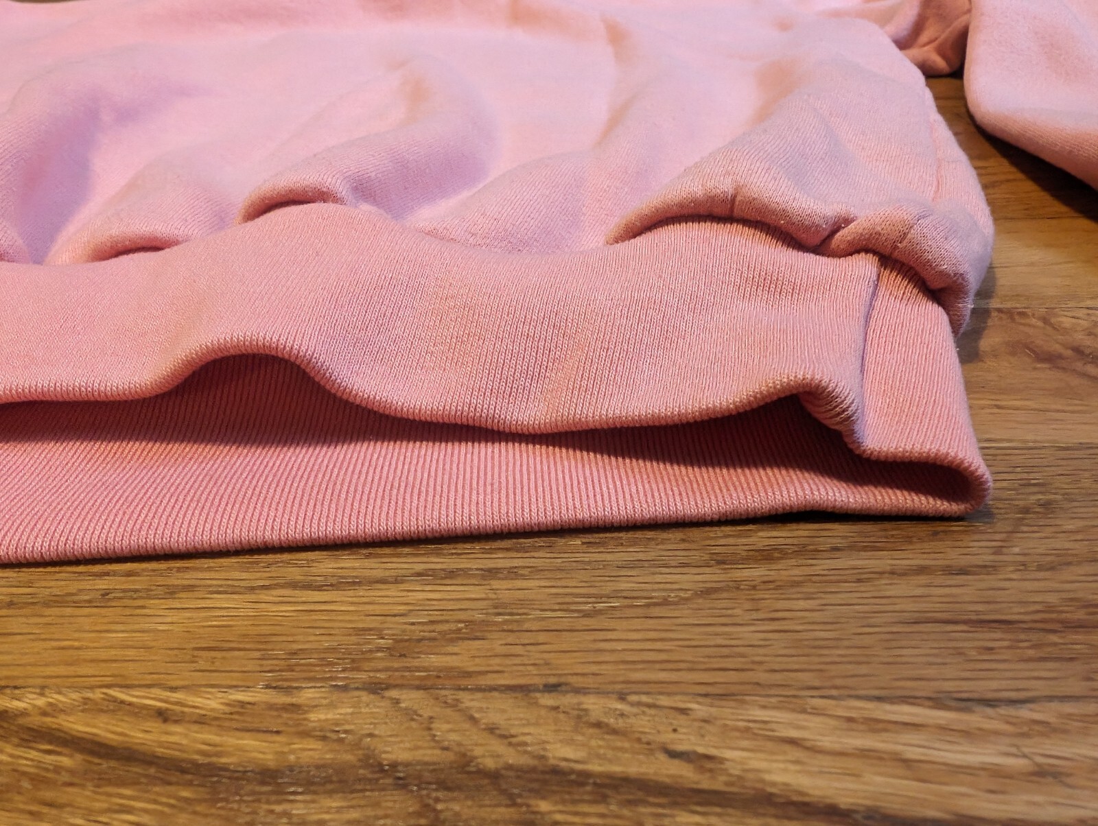 Vtg „Bearly Dressed” Koala Sweatshirt – Medium (?) – Pink Pullover Cute Joke Pun