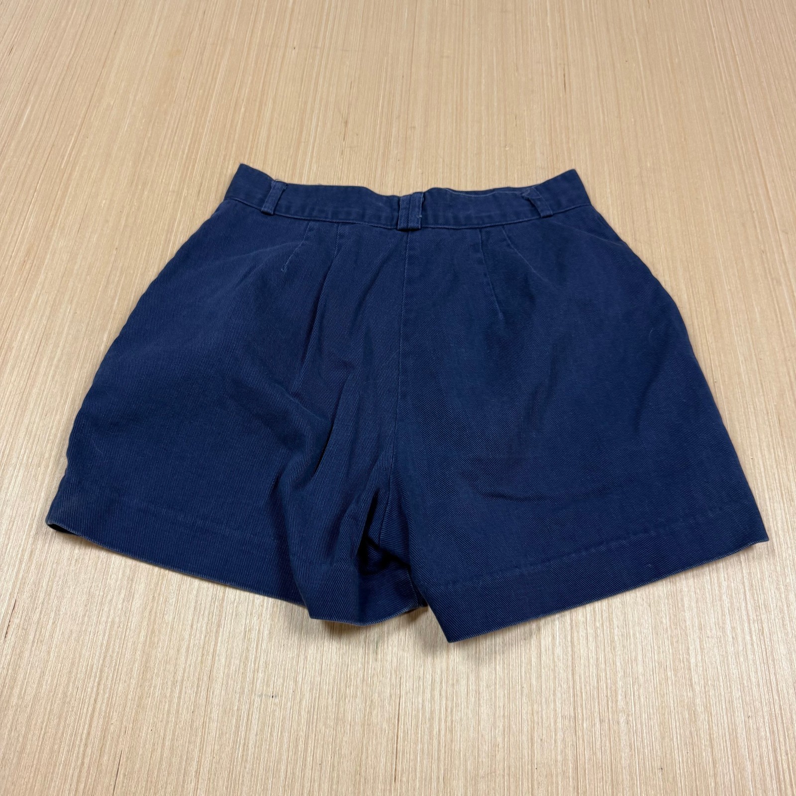 Vintage 70s 80s High Waist Shorts Pleated Bareback One Main Place 26 inch navy