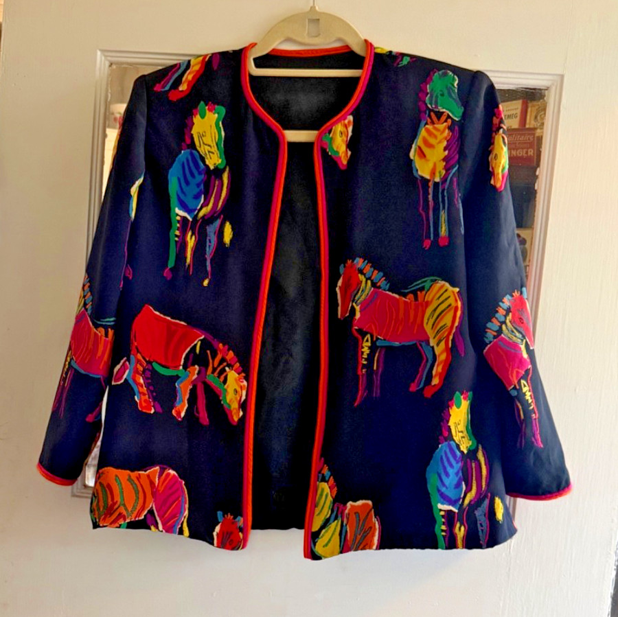 Vintage 1980’s Vibrant Colors Horse Motif Satiny Dressy Jacket Bust 38