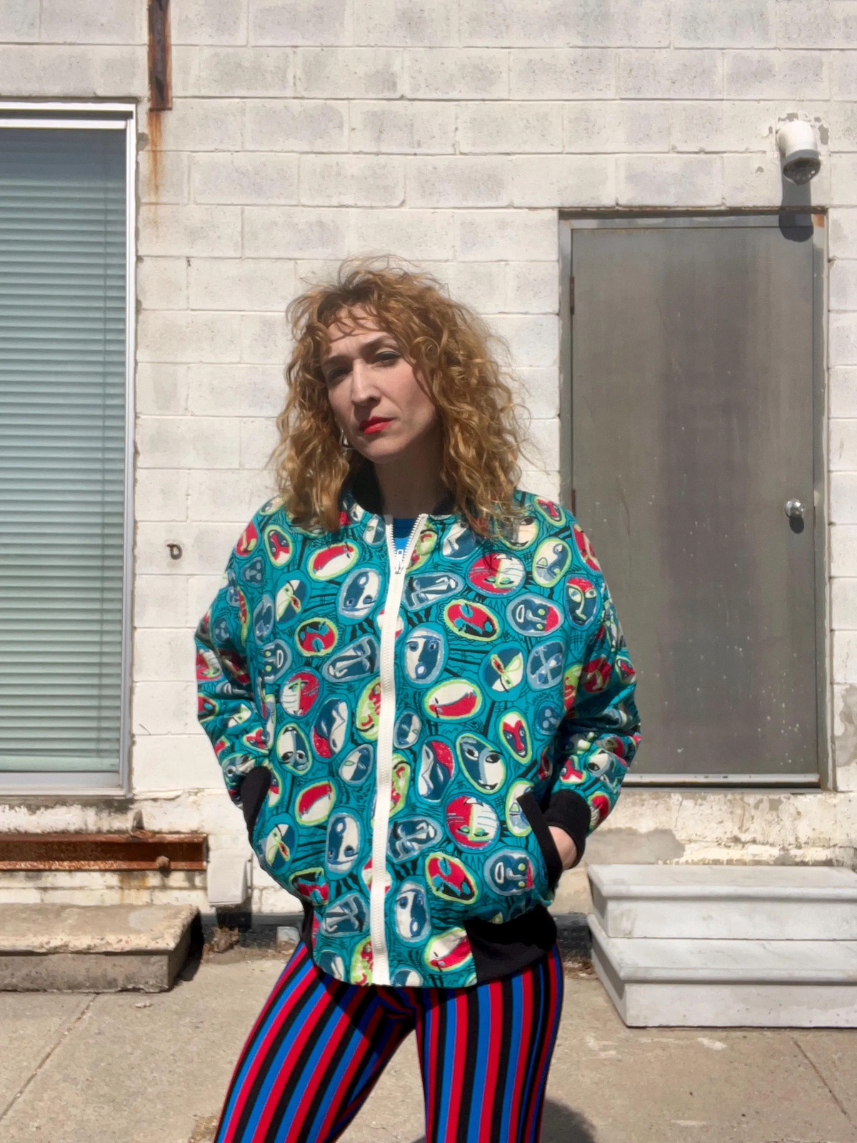 ABSTRACT FACES Vintage 1980s Printed Cotton Bomber Jacket Quilted Lining