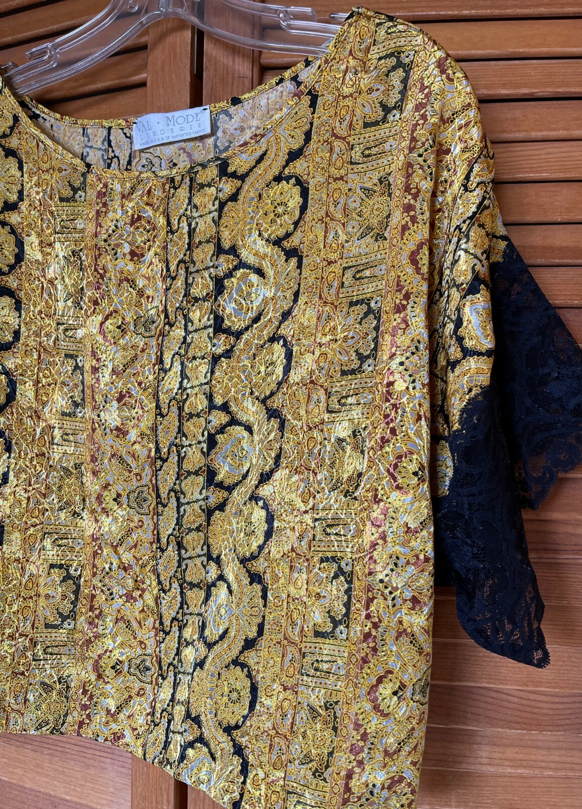 VAL MODE LINGERIE, L, 1980’S SILK-LIKE TOP WITH LACE, GOLD BLACK PATTERN, EUC