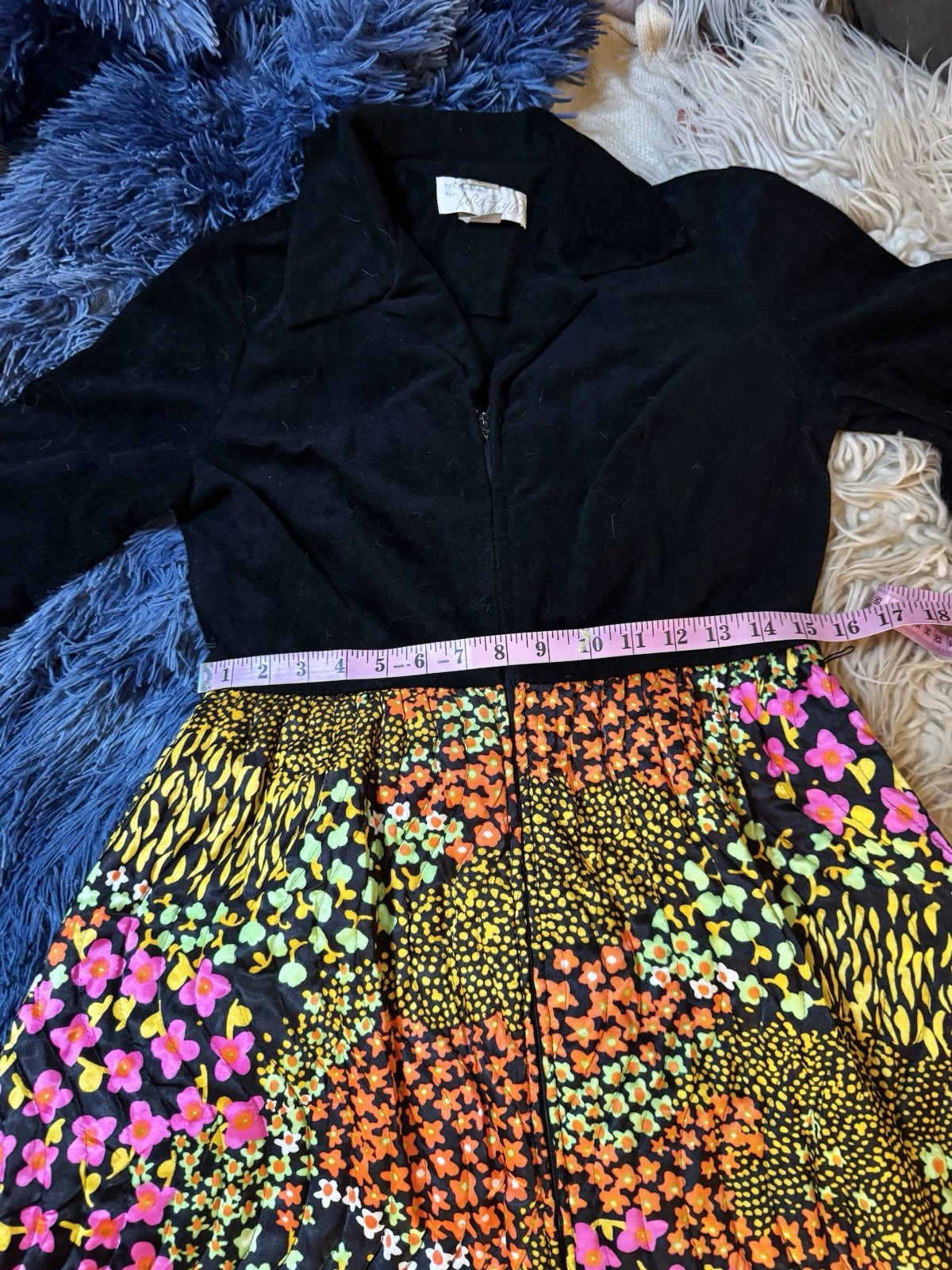 Vtg Evelyn Pearson Quilted Hostess Gown Maxi Dress Quilted Vibrant Pop Art 60s