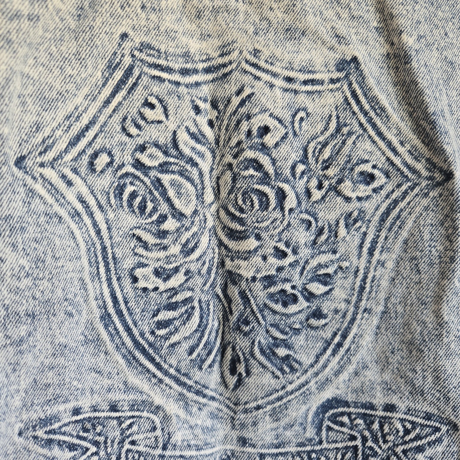 Vintage 80s Acid Wash Jean Jacket Embossed Floral Crest Denim Trucker Small / M