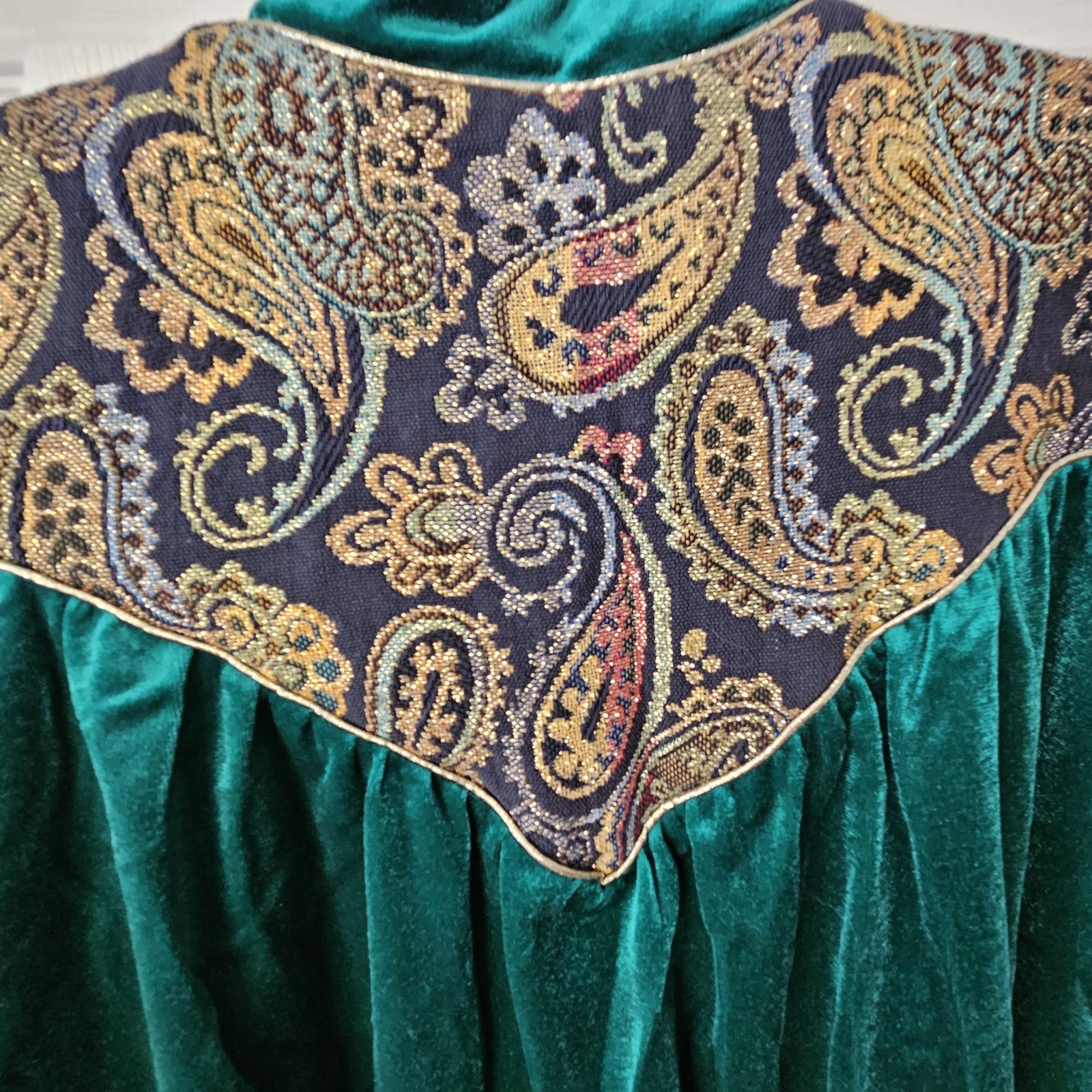 Vintage MCM Velour Embroidered Bathrobe Emerald Green Women’s Petite USA