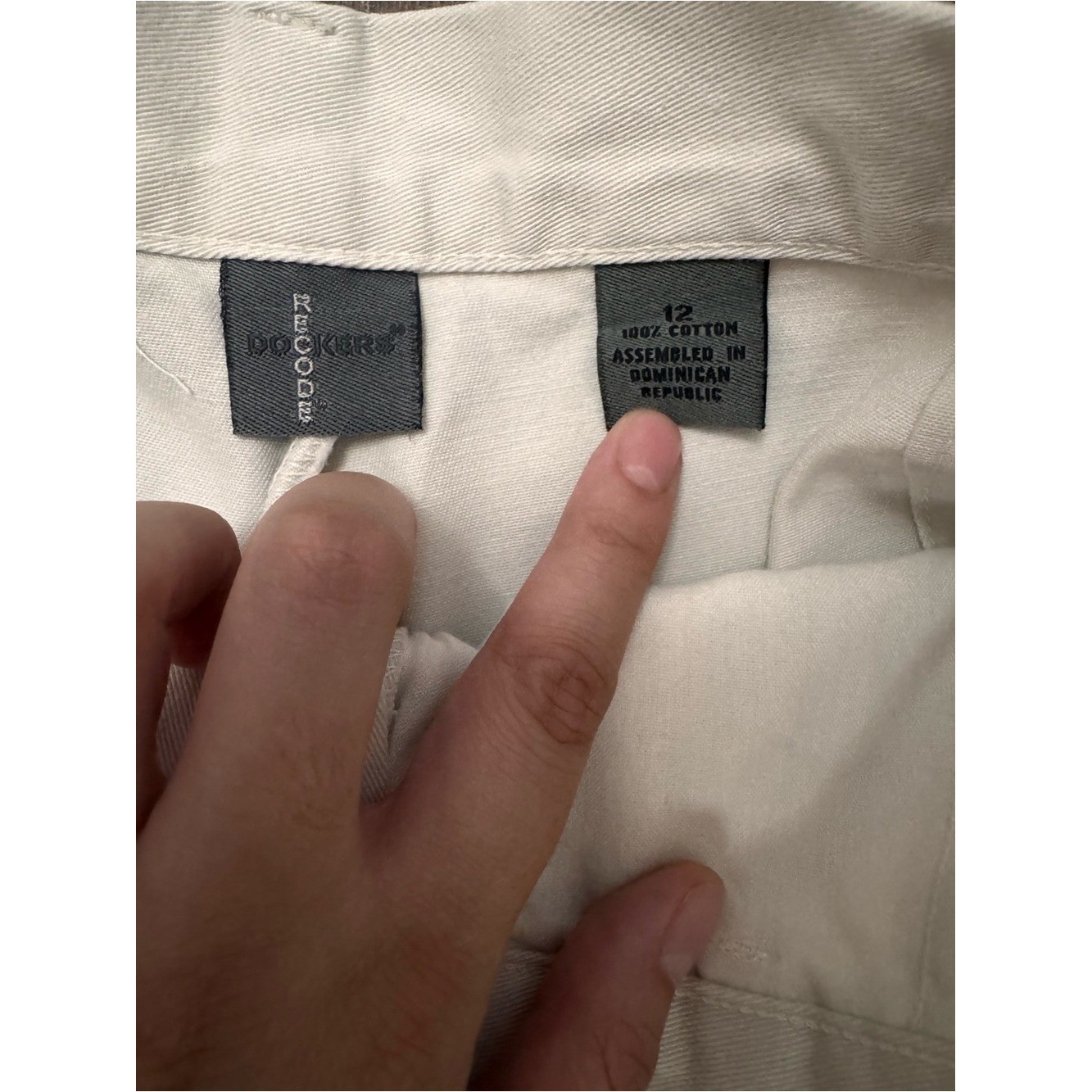 Vintage Y2K Dockers Khaki Cotton Shorts Women’s Size 12 High Rise 6″ Inseam