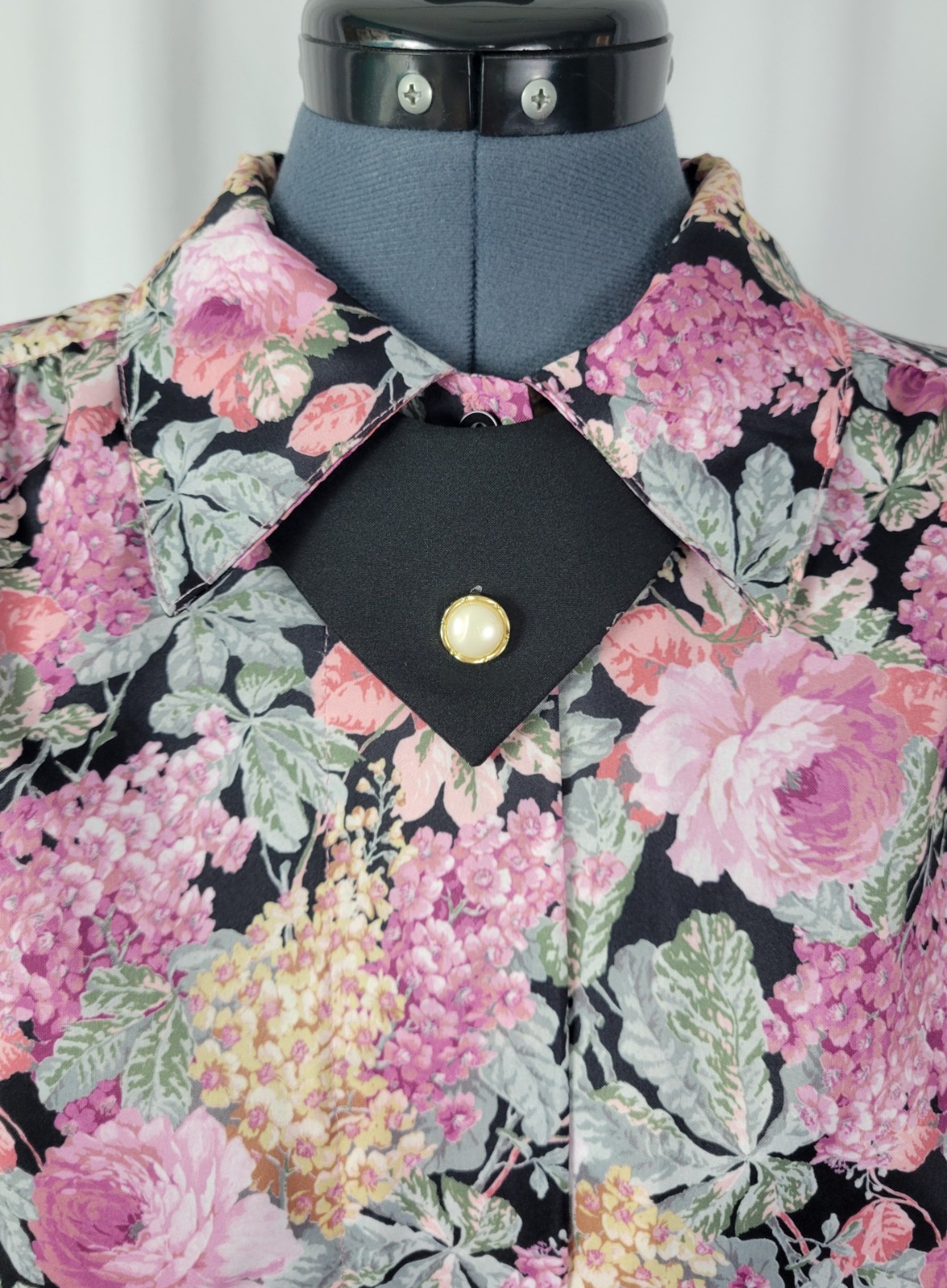 Vintage Copy Cats Black & Pink Floral S/S Blouse w Accent Collar Size 12