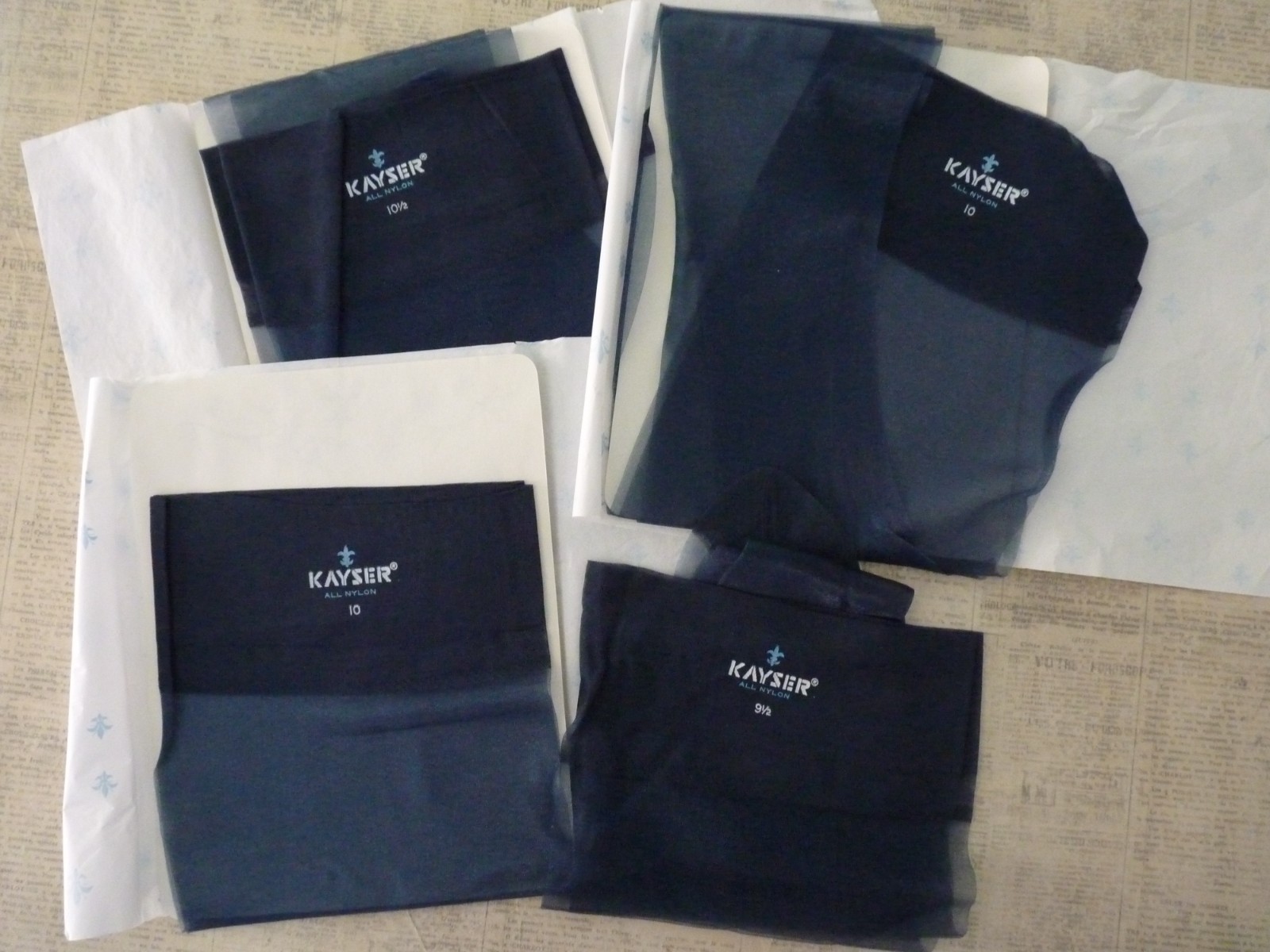 Vintage Kayser Seamless Nylon Stockings NAVY (4) Pair in Box Size 9.5 – 10.5 NOS