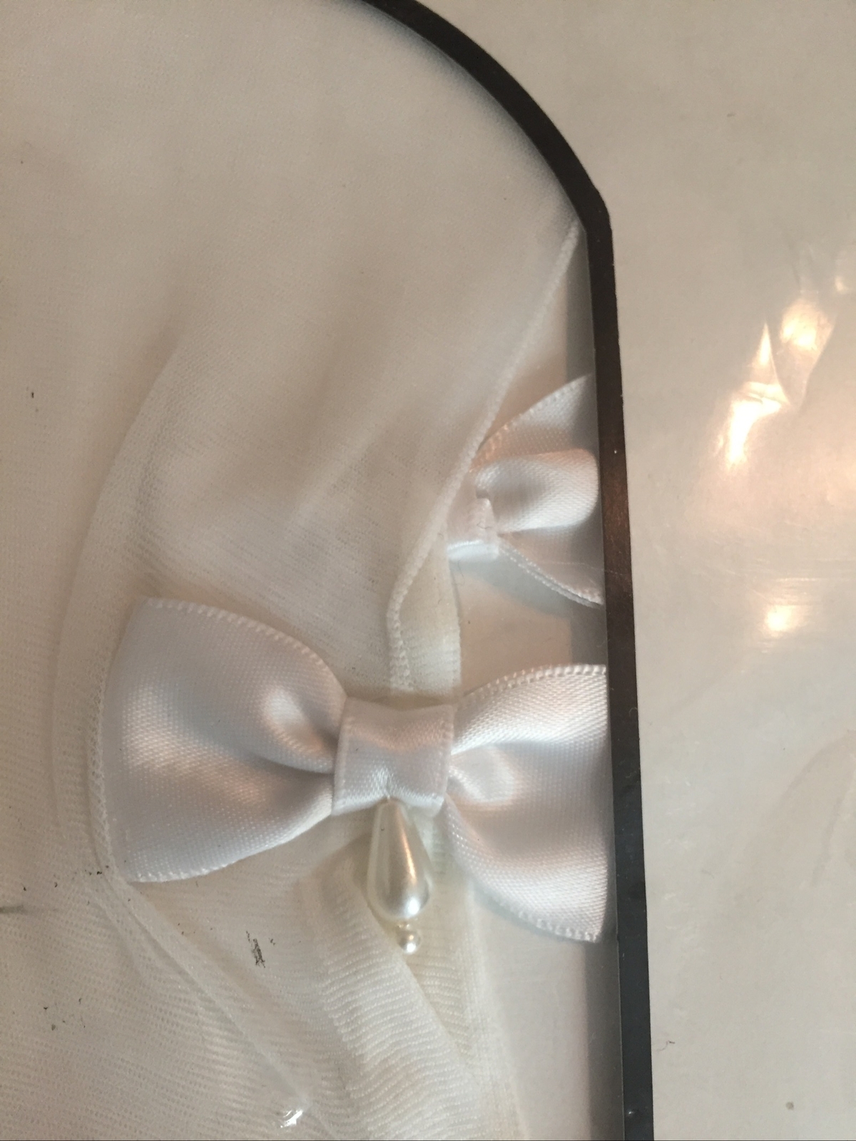 Vintage Emilio Cavallini Pantyhose White Size M Bow W/ faux pearl Back Seam