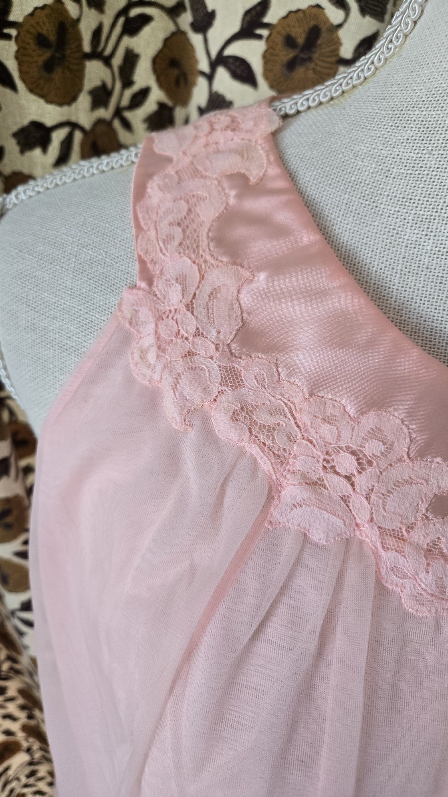 Vtg Gossard Artemis Coral Pink Chiffon Nylon Nightgown Size Small NWT NEW