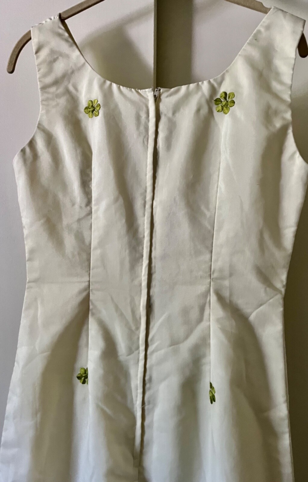 Vintage Cream and Green Embroidered Midi Dress sz 6 unnamed beautiful