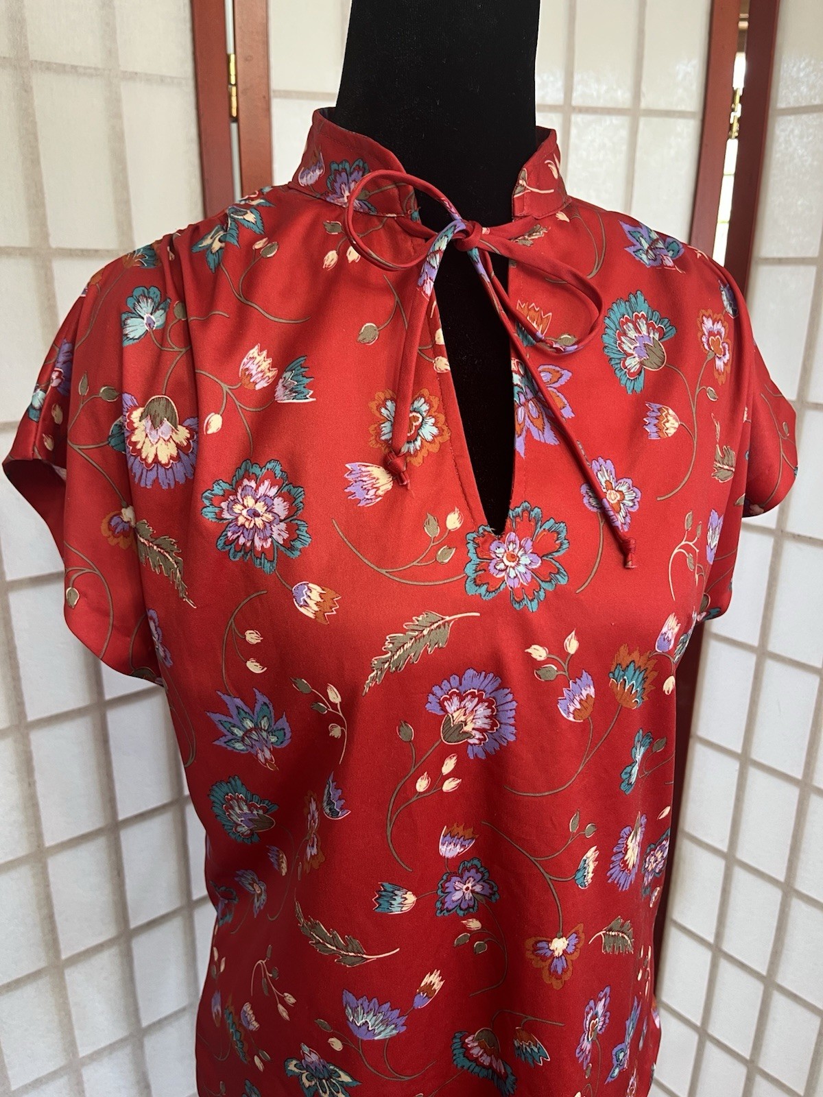 Vintage 70s/ 80’s boho retro eastern influence red with floral print Top