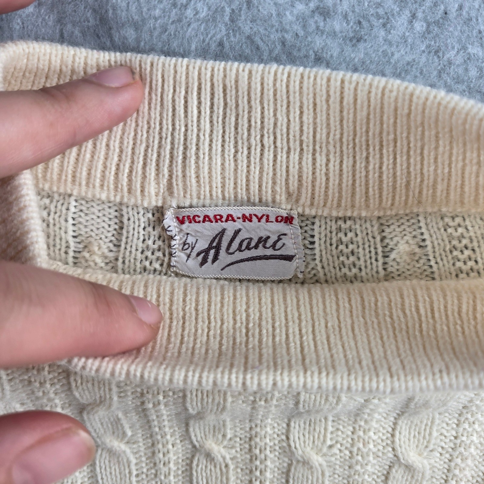 Alane Cable Knit Sweater Womens Medium Cream Vintage Vicara Nylon Mock Neck