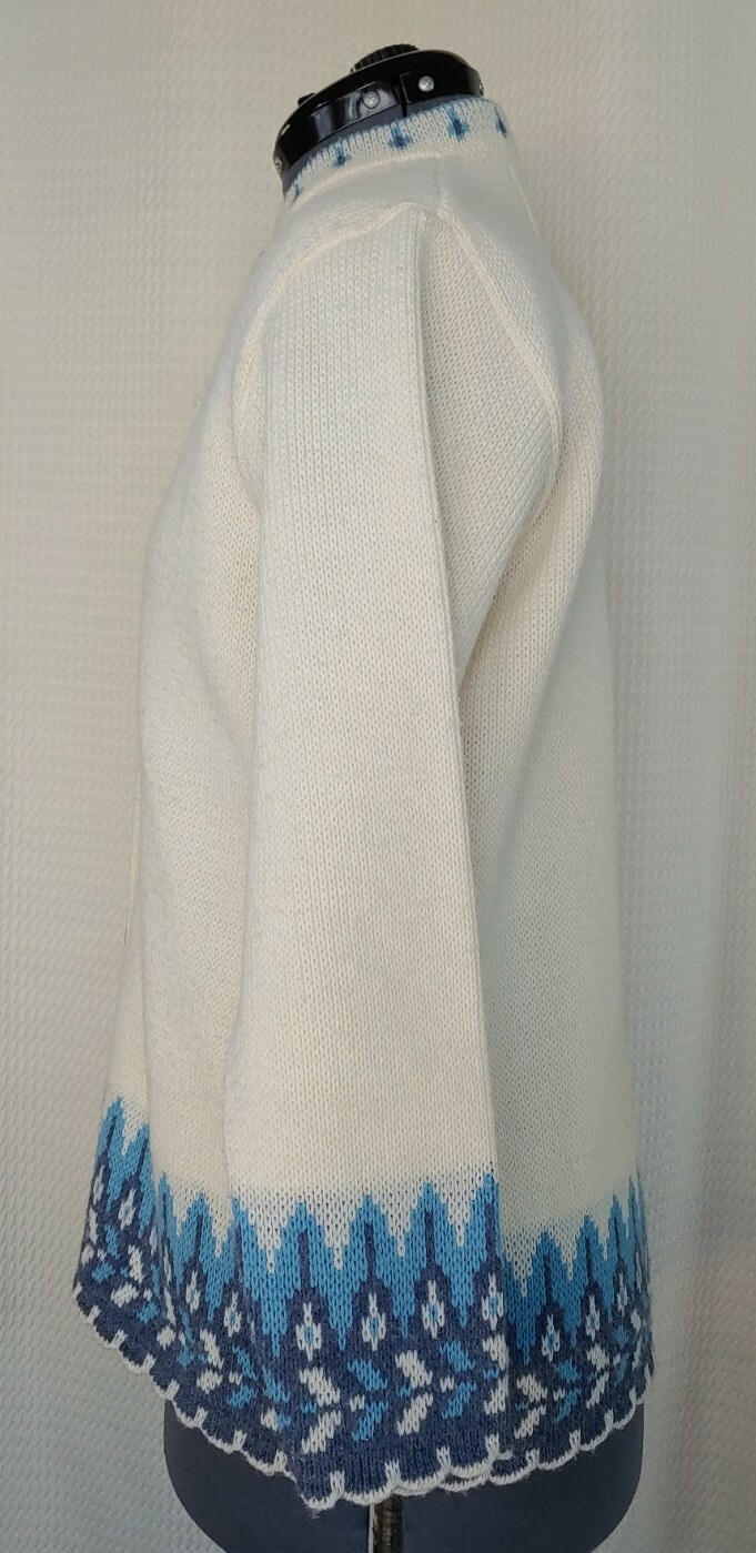 Vintage Jersild Cream Sweater Cardigan with Blue Accents Size 40/US Size Large