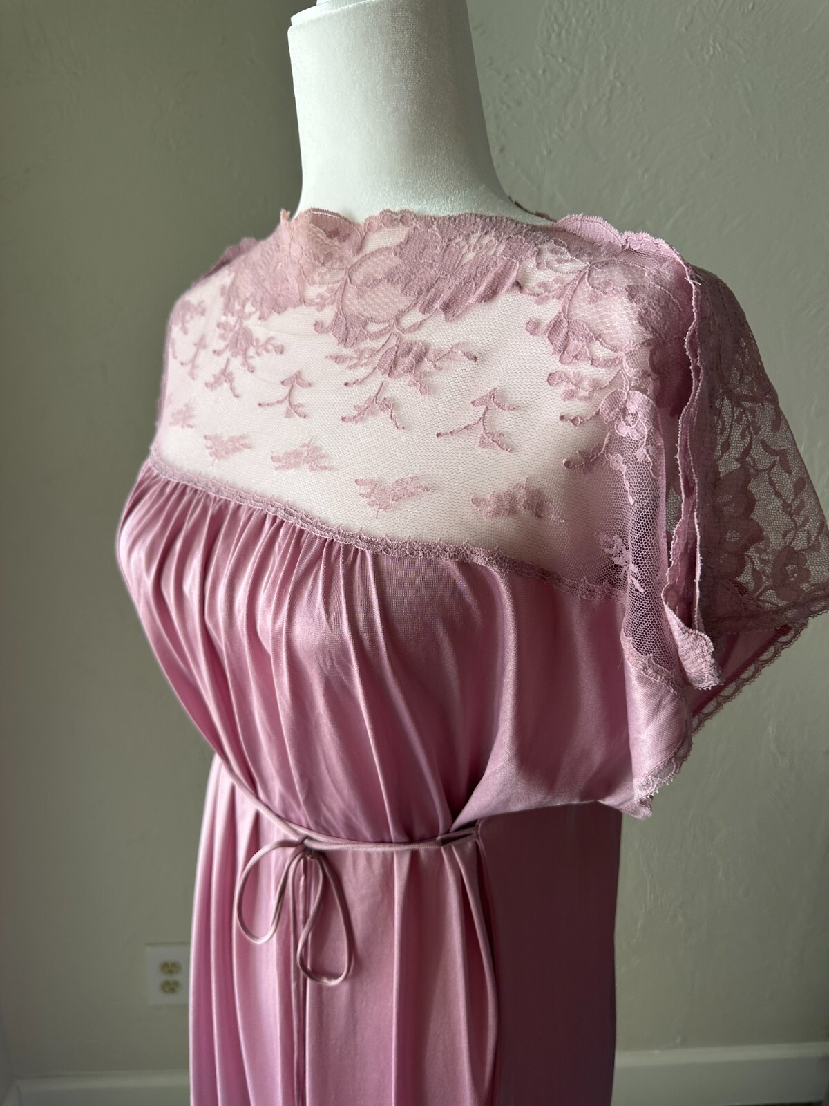 Vintage Long Nightgown Negligee Lilac Purple Full Sweep Nylon Lace