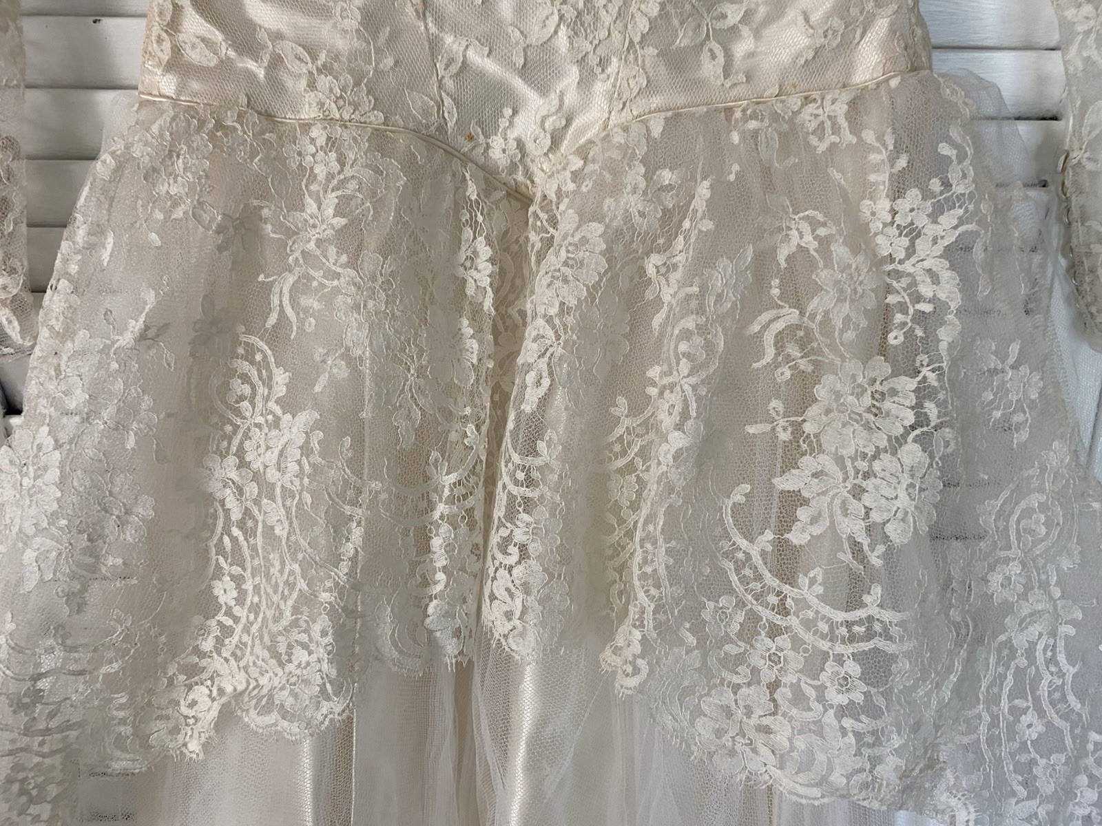 1950’s Tea Length Floral Lace DESIGNER Rockabilly WEDDING PARTY DRESS