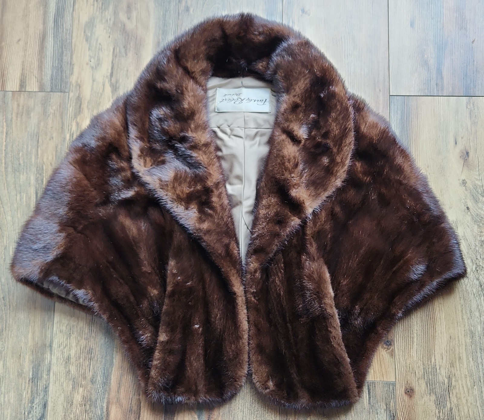 Vintage Brown Mink Fur Shawl 1950s Furs by Robert Women’s Lined Mono Collar
