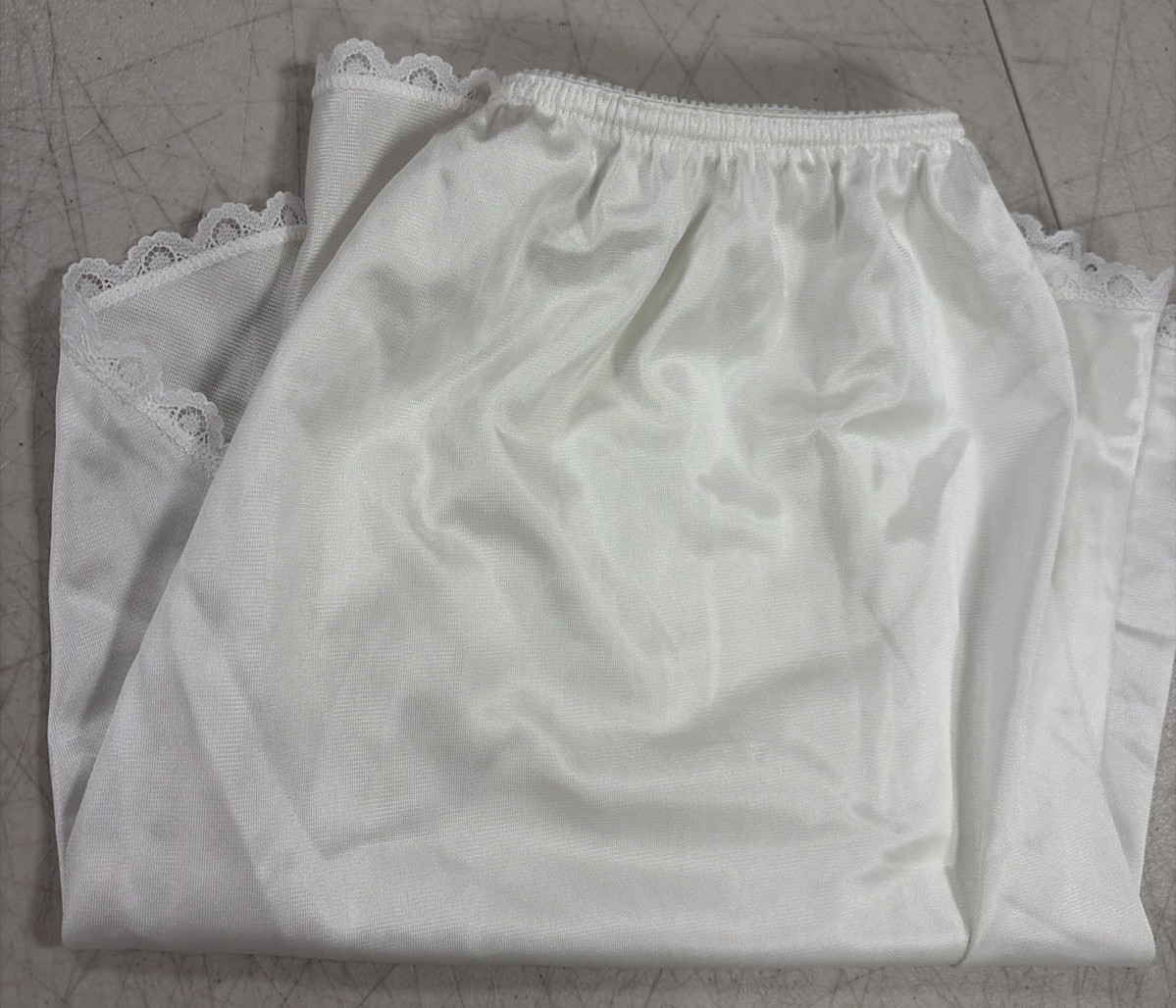 Adonna Mini Half Slip Vintage Lingerie 17 ¾” White Antron With Lace Size Medium