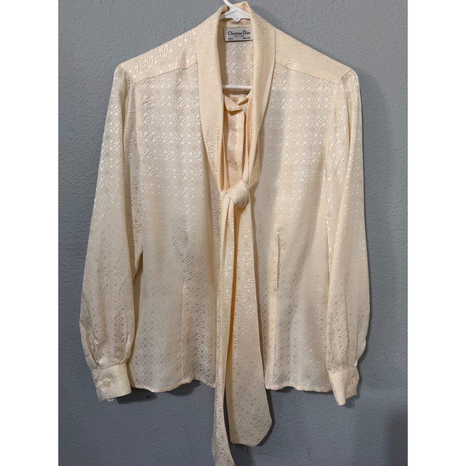 1980s Christian Dior Silk Sz 12P Jacquard Bow Blouse Cream Ivory Mint VTG Luxury
