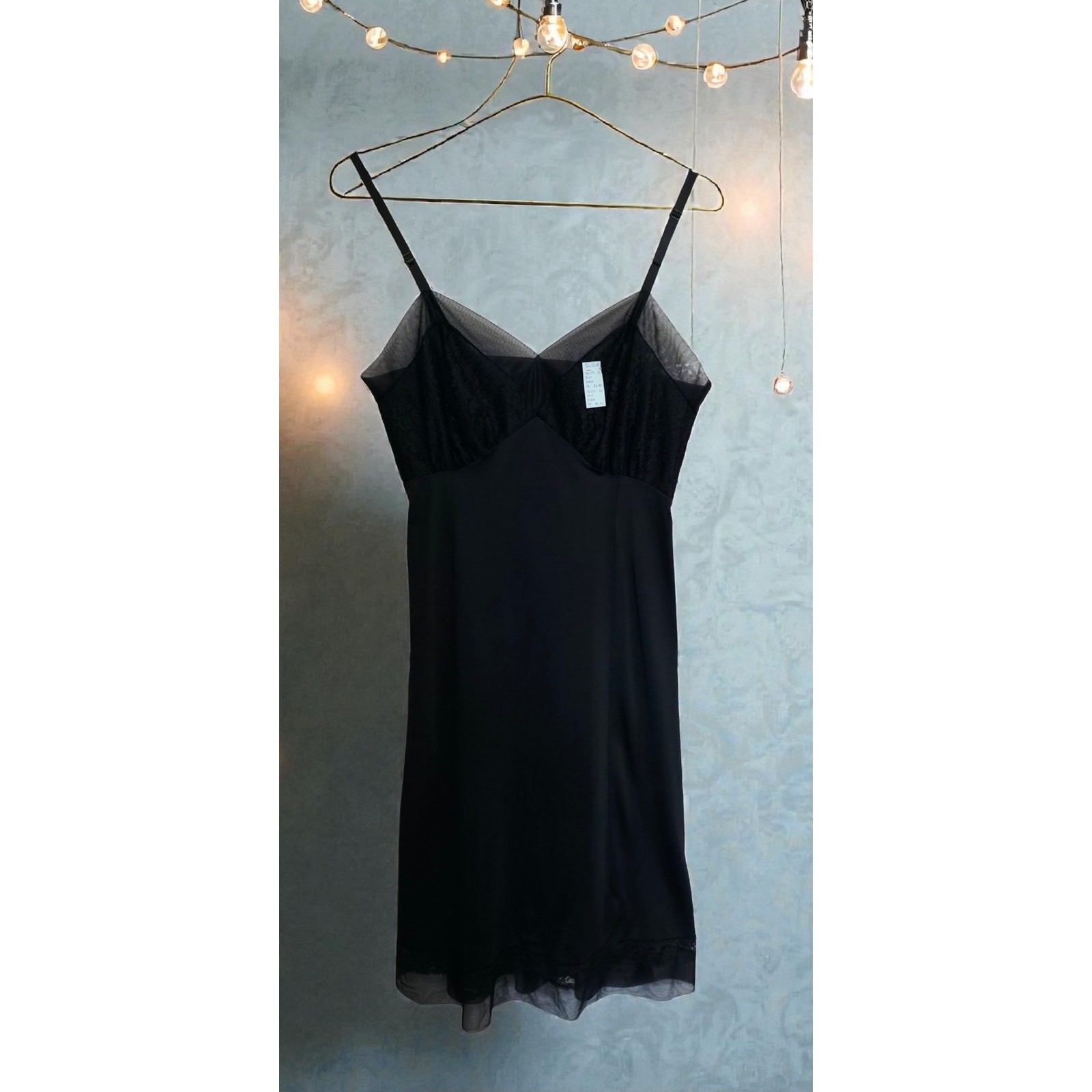 VINTAGE *NEW* 1960’s Van Raalte Women’s Black with Lace Trim Slip Dress Size 32