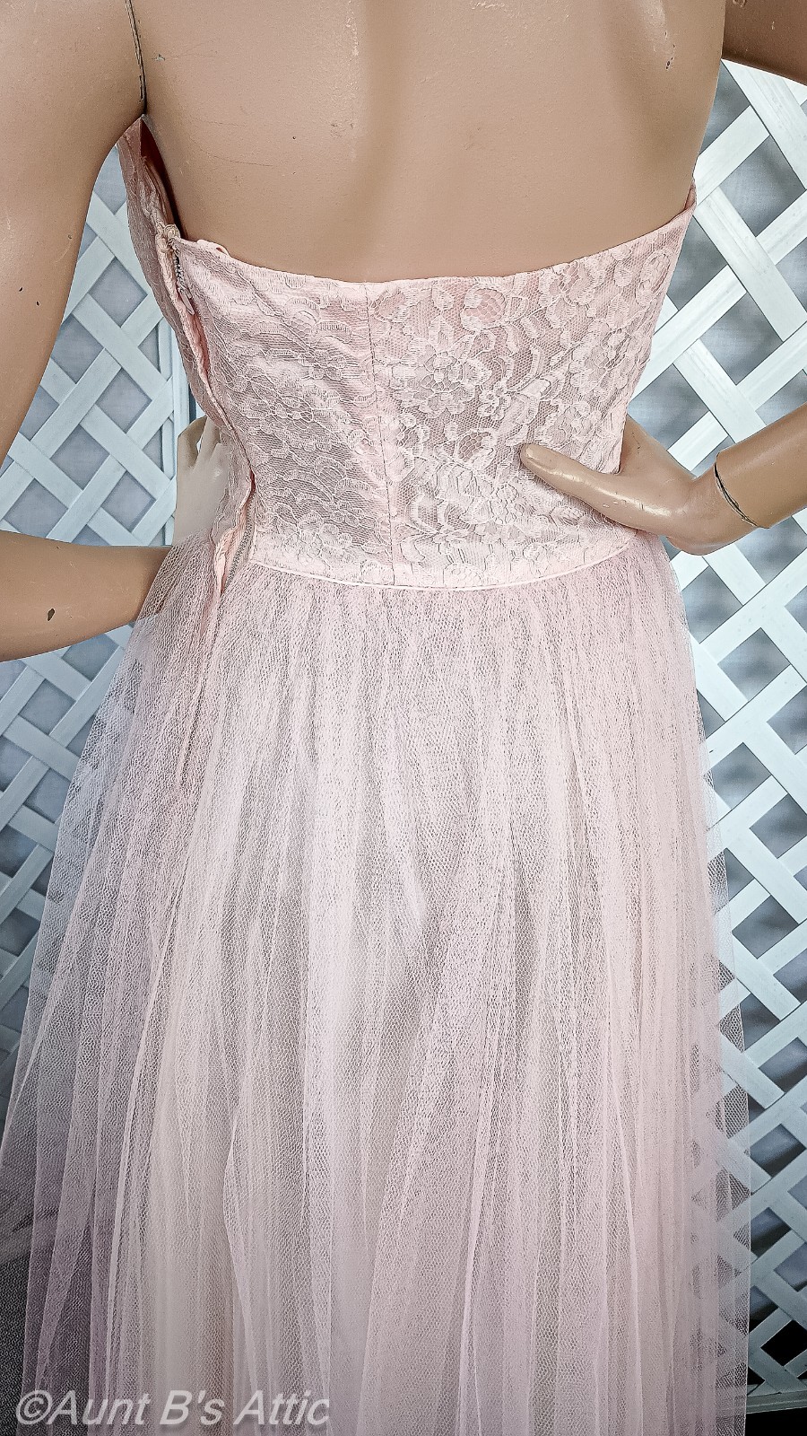 Pretty Pastel Pink Vtg 50’s 2Pc Lace & Tulle Formal/Wedding/Prom/Party Gown XSm