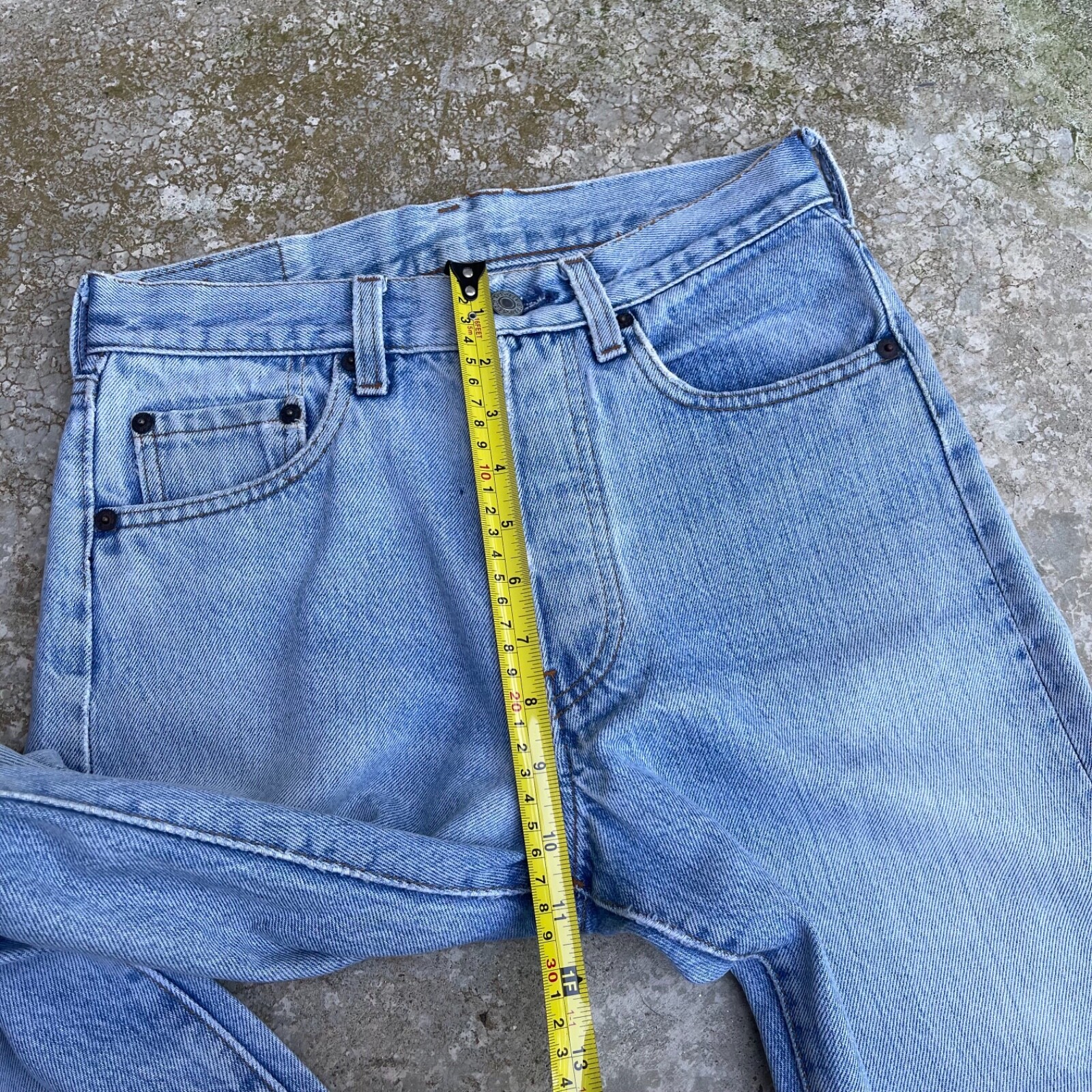 Rare Vintage 80s USA LEVI’S 501 Women Light Wash Jeans 27×29