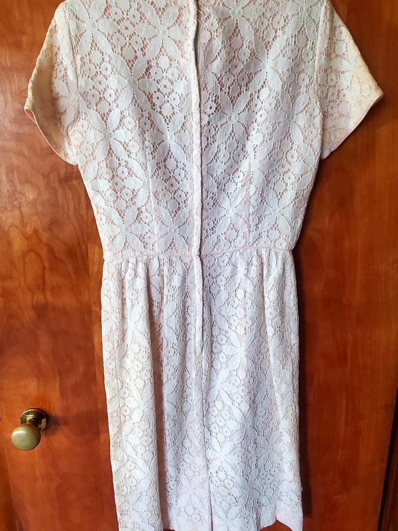 VINTAGE early 1960s special occasion dress, pink with lace overlay, Sz S