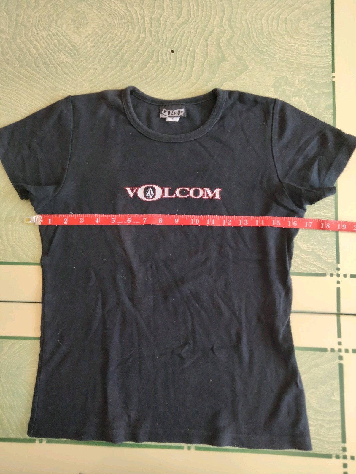 Vintage 90s Volcom T-Shirt Womens Large Made USA Skater Babydoll