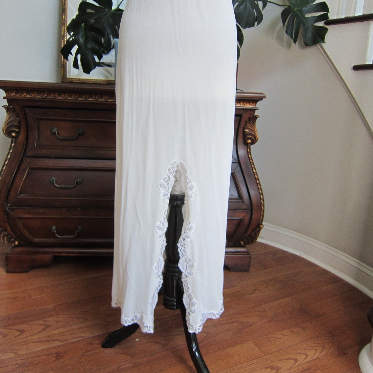 Vintage Val Mode Ivory Full Length Slip Dress Nightgown Lace Details Size M