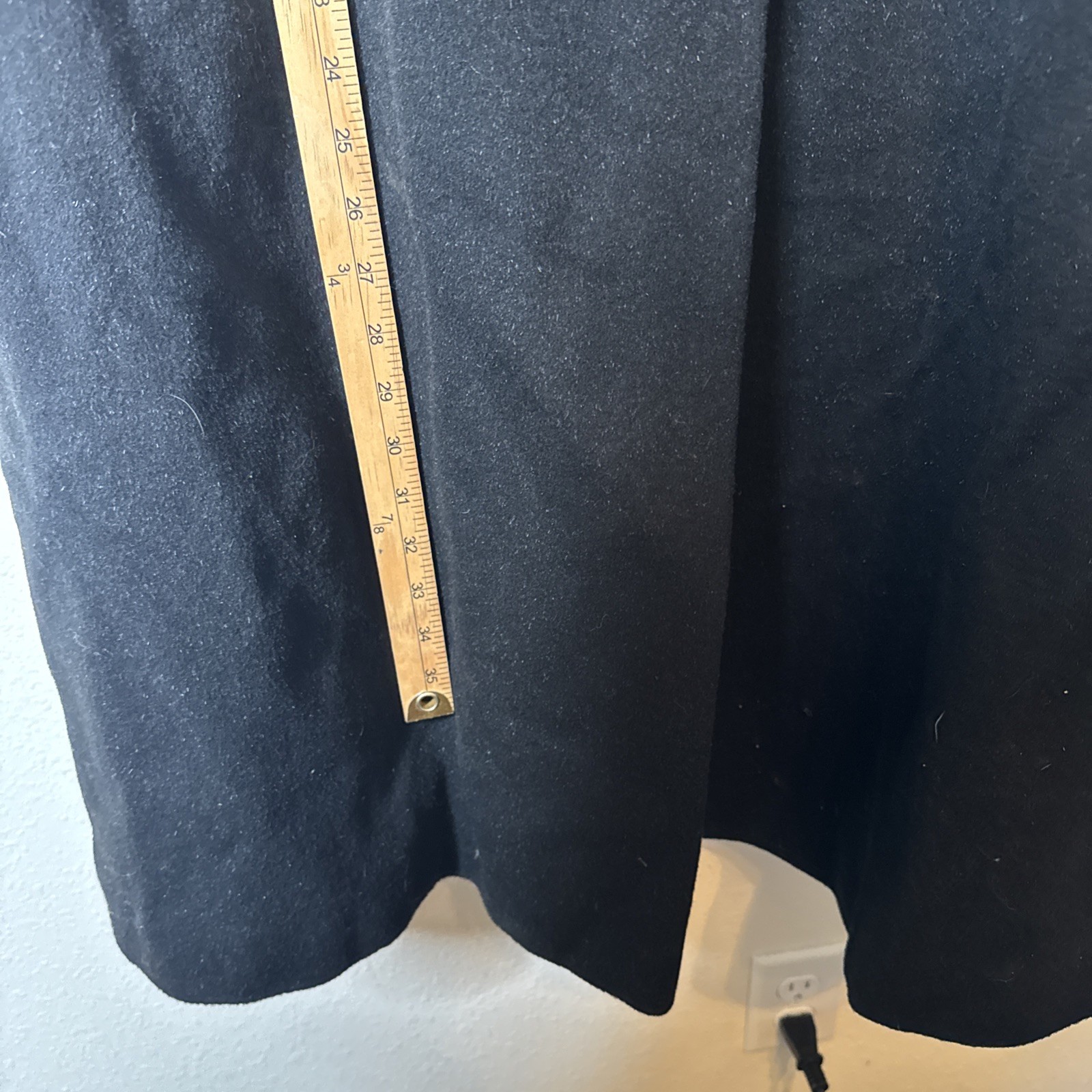 Vintage 1960s Wool Coat with fur collar And Trim Union Made, A-Line Size Large