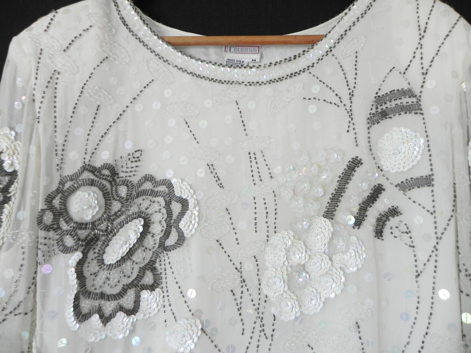 Vtg CC Courtenay Sequin Beading Silk Long sleeve Top Ivory Size M(fits L/XL)