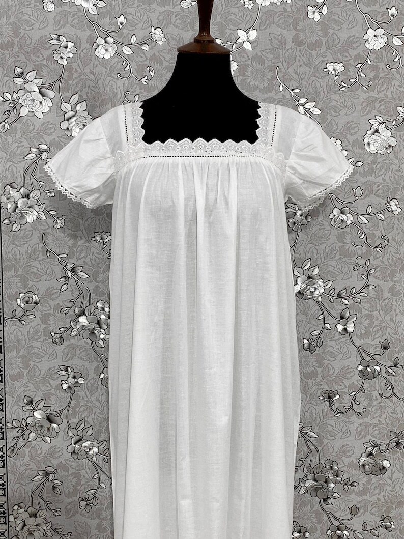 SoieRose Two-Tone 100% Cotton White Victorian Nightgown – SR-1038