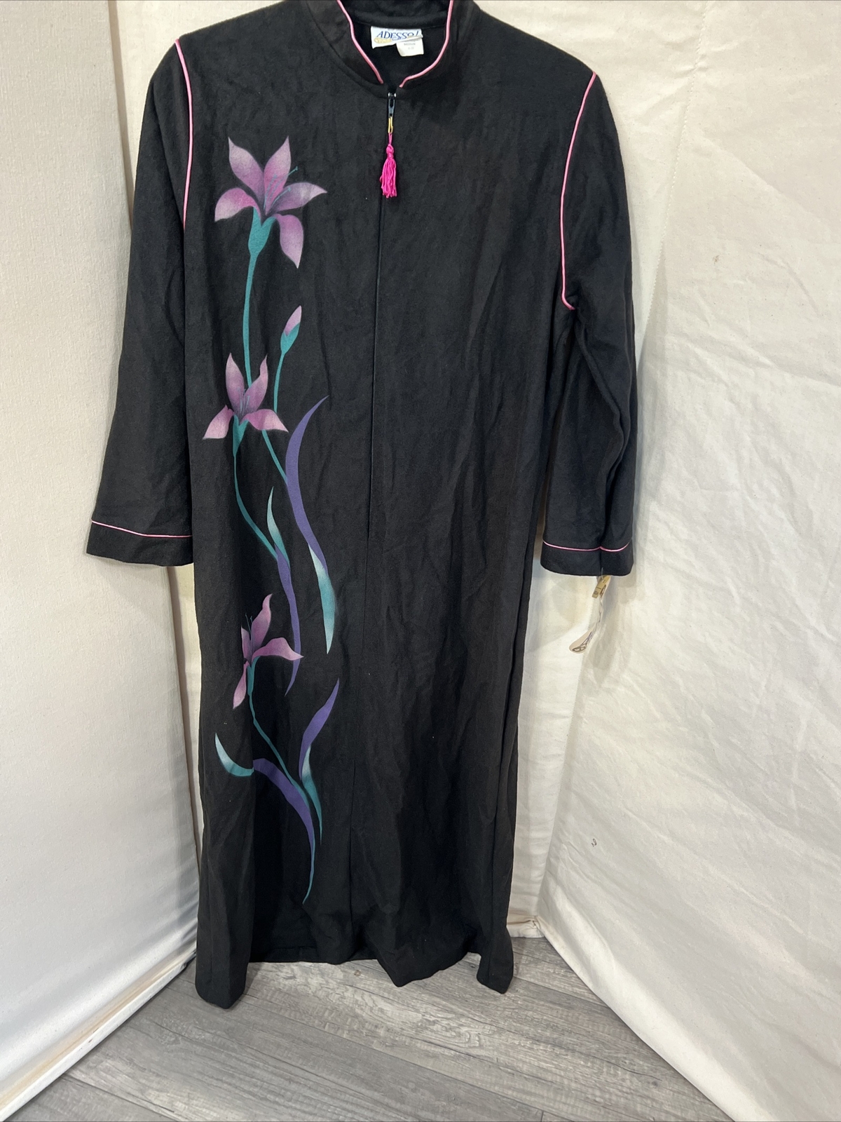 Adesso NOS Vintage Nightgown Pajamas Muumuu Zip Up Flowers Acetate Fabric Medium